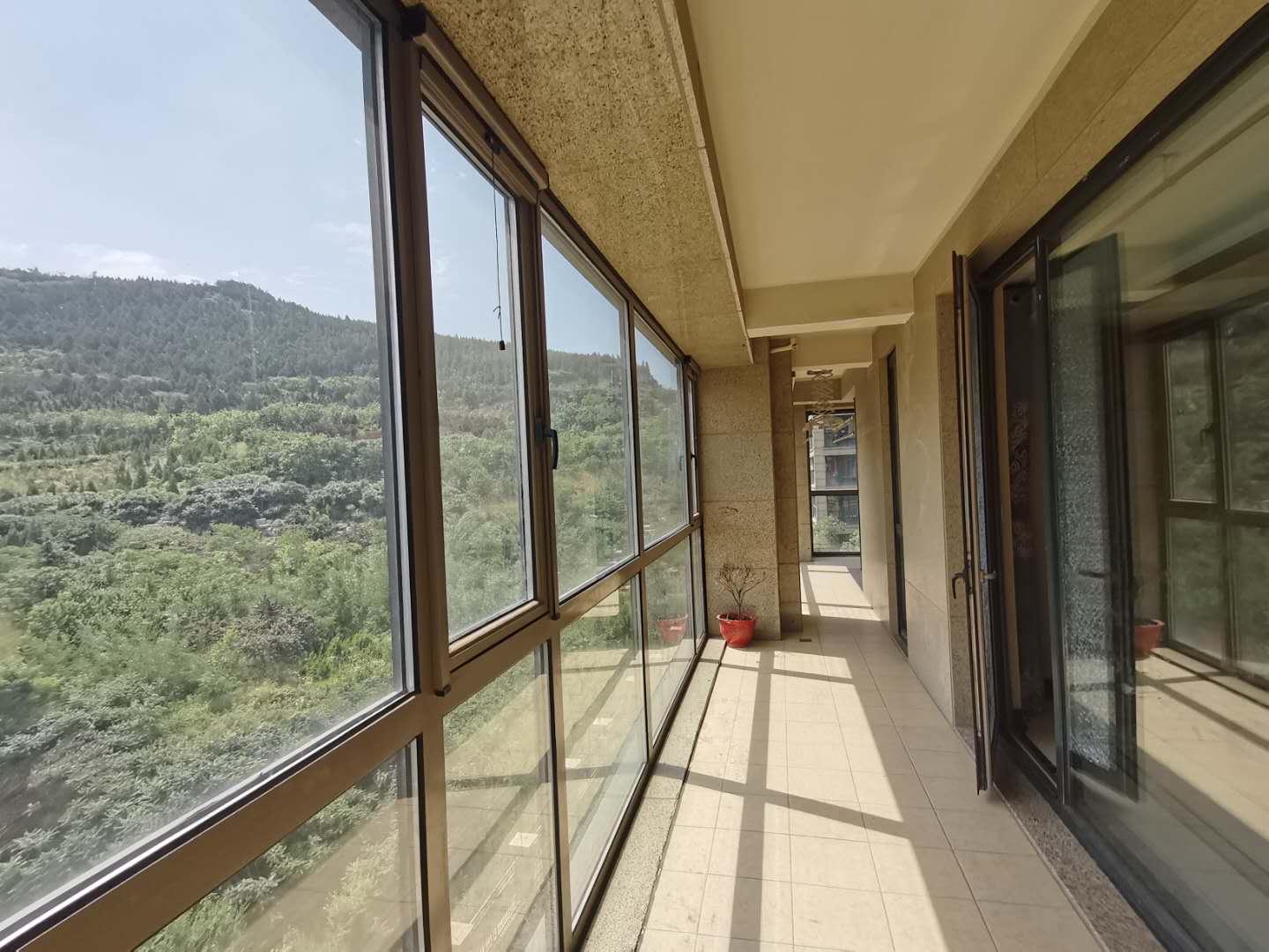 海尔绿城全运村锦兰园