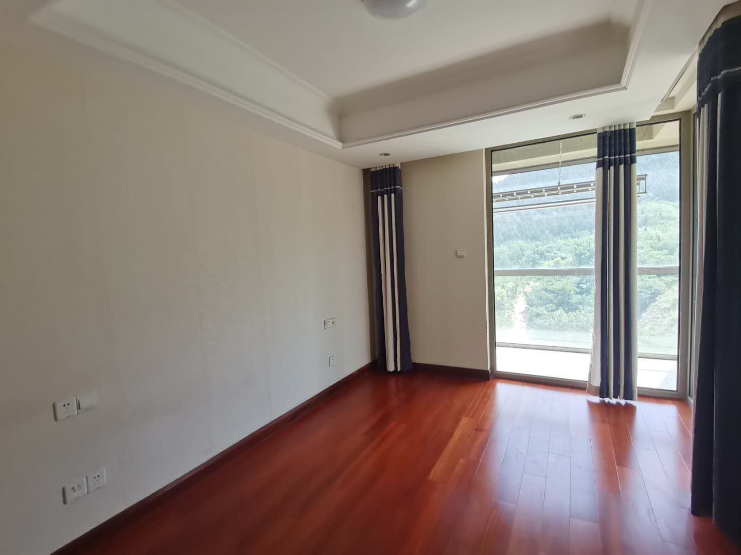 海尔绿城全运村锦兰园