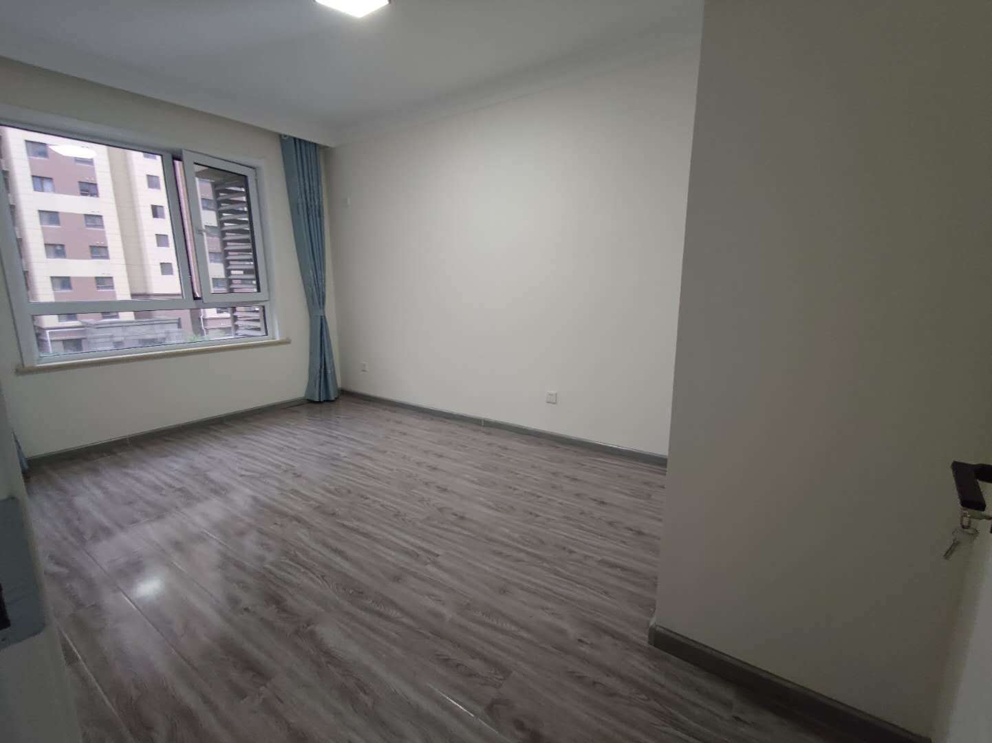 绿地新里香榭丽公馆