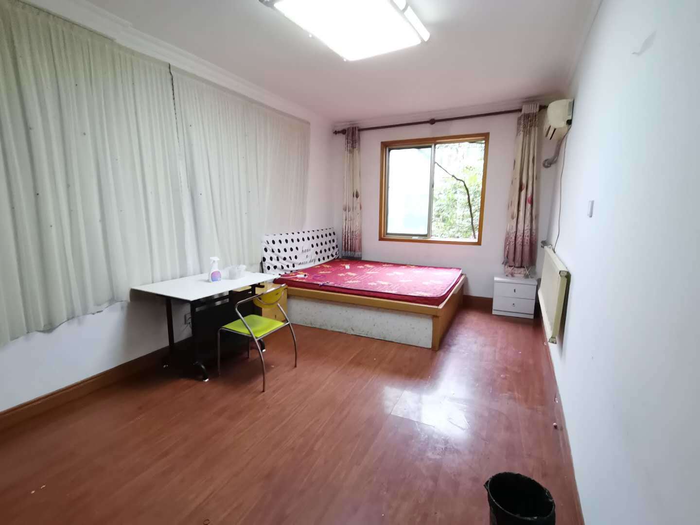荷香村小区