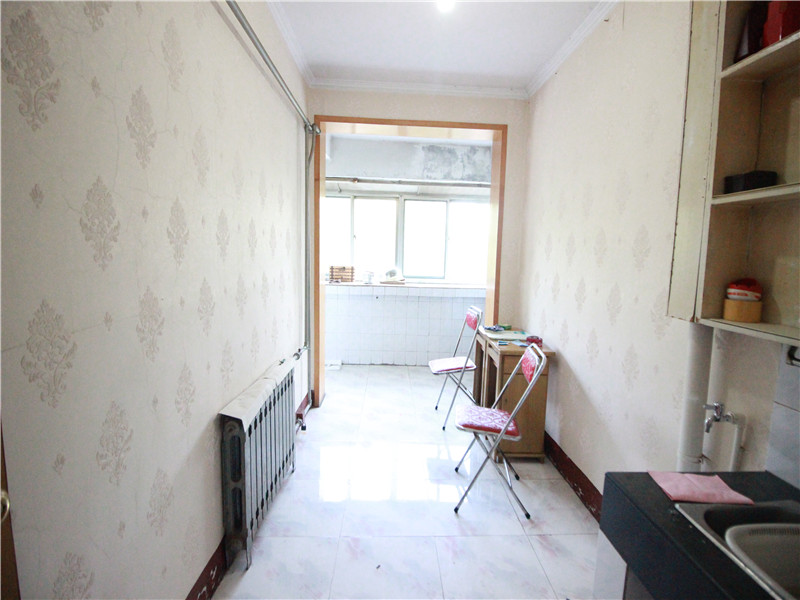 建国小经三路单位宿舍