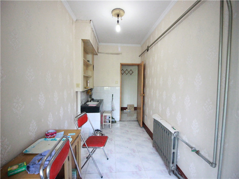 建国小经三路单位宿舍