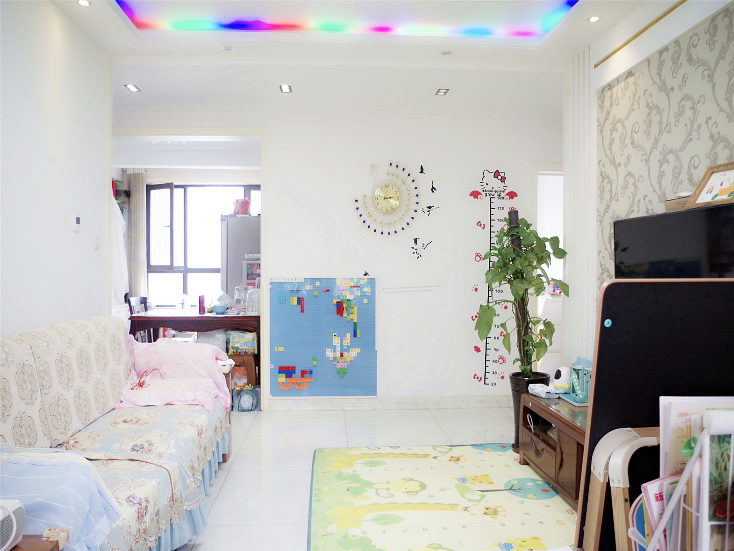 
                            鲁邦奥林逸城东区 