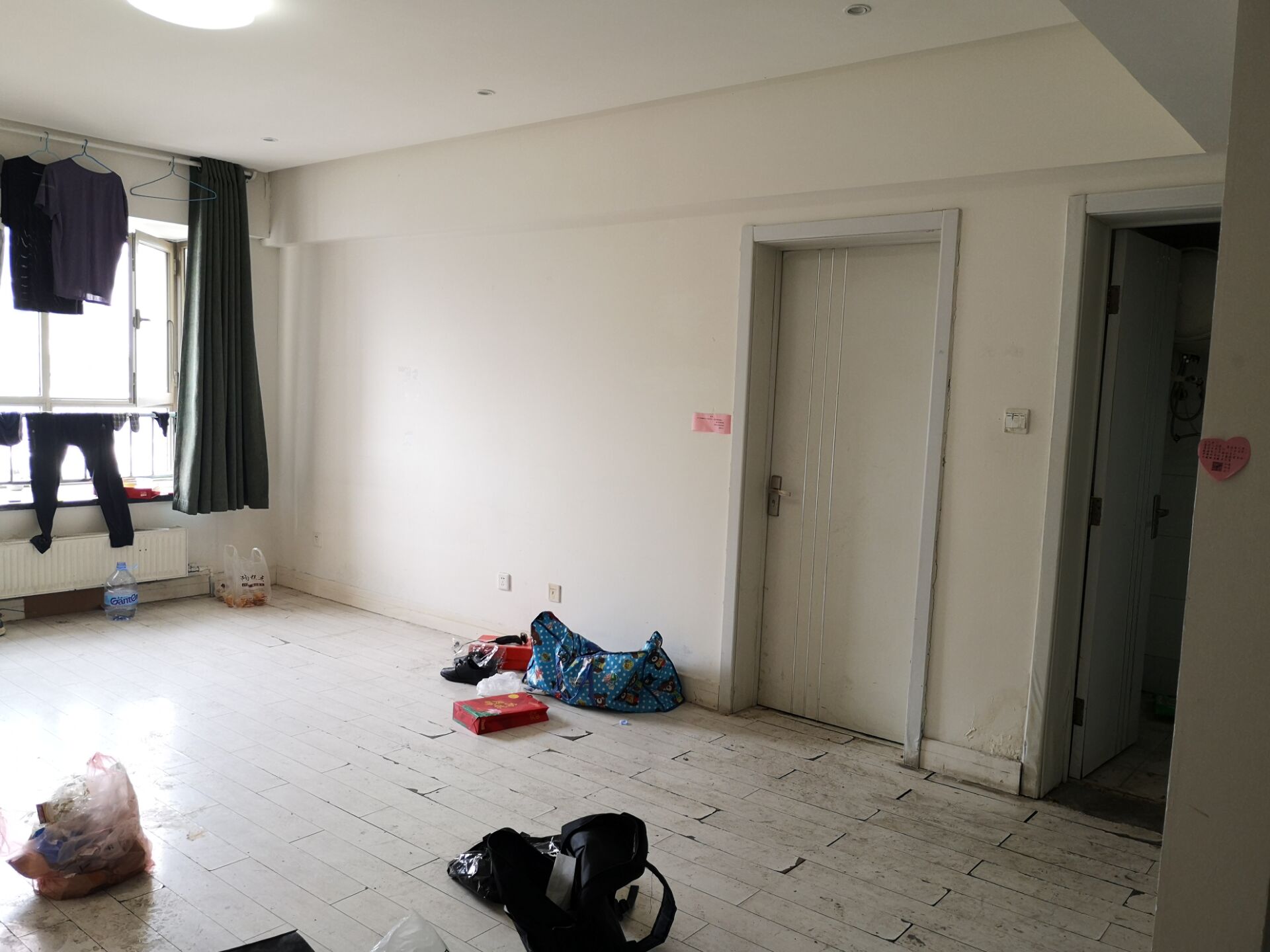 整租· 天业盛世花城（商住楼） 1室2厅 简单装修 适合租办公以及员工居住