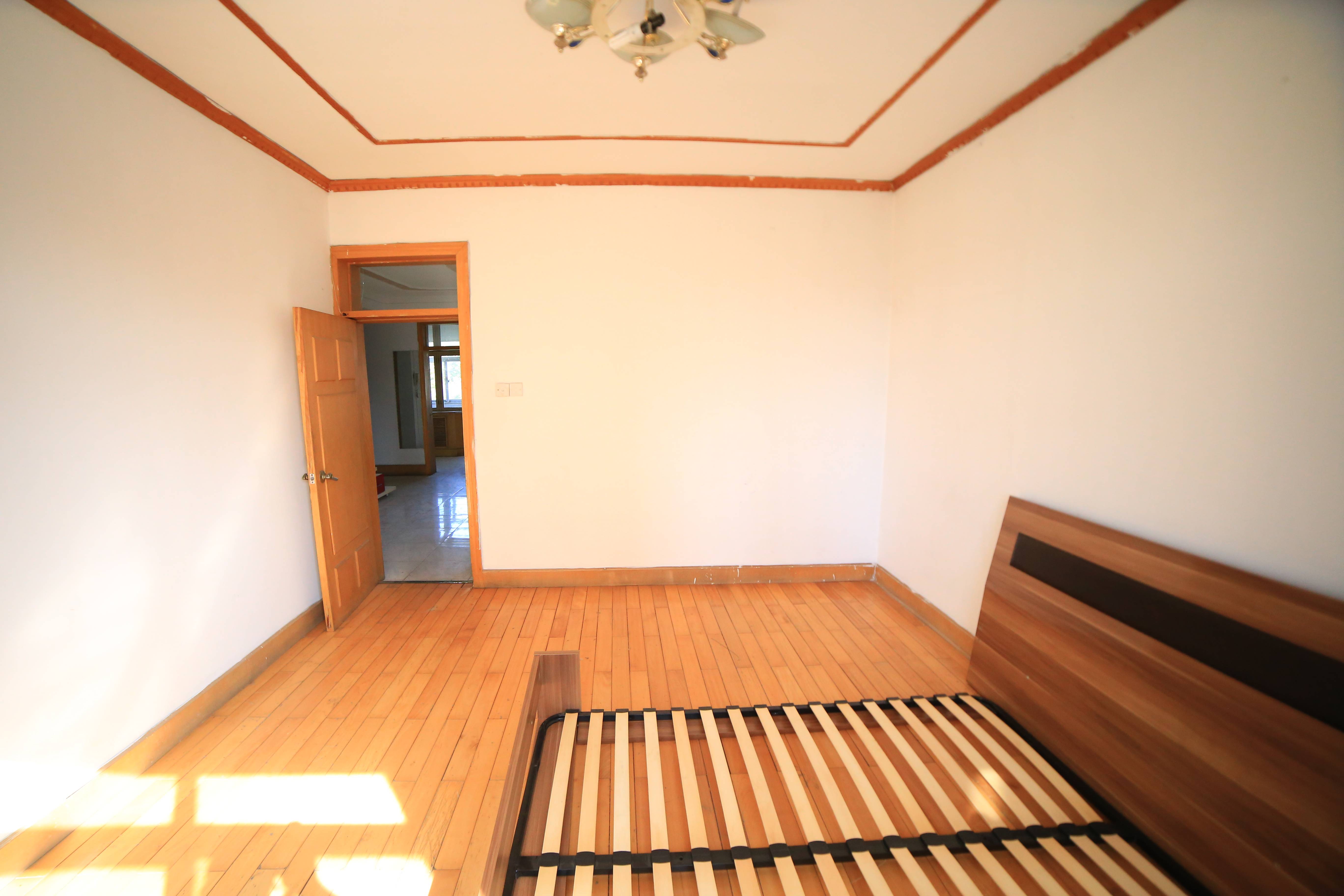 南辛庄西路13号