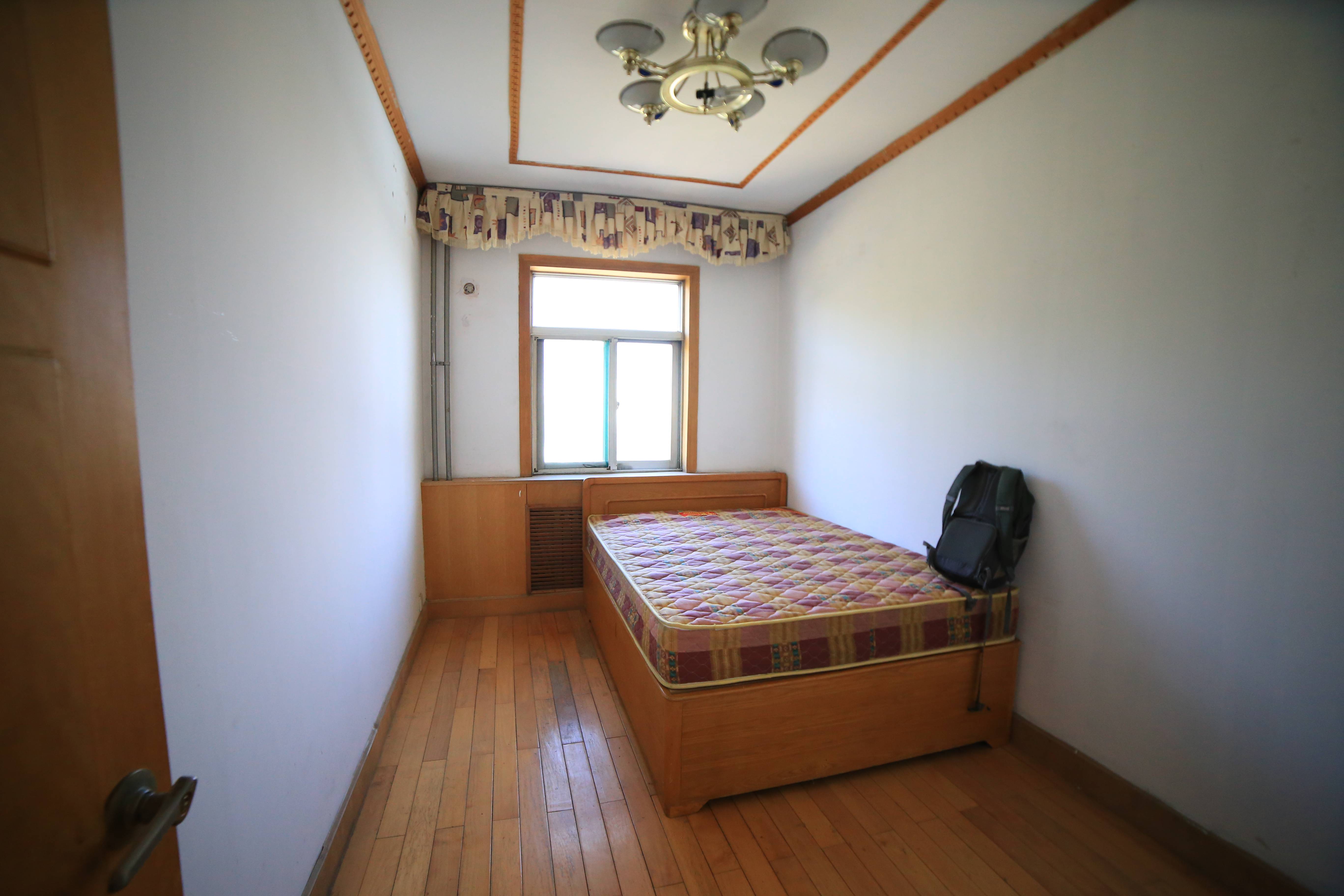 南辛庄西路13号