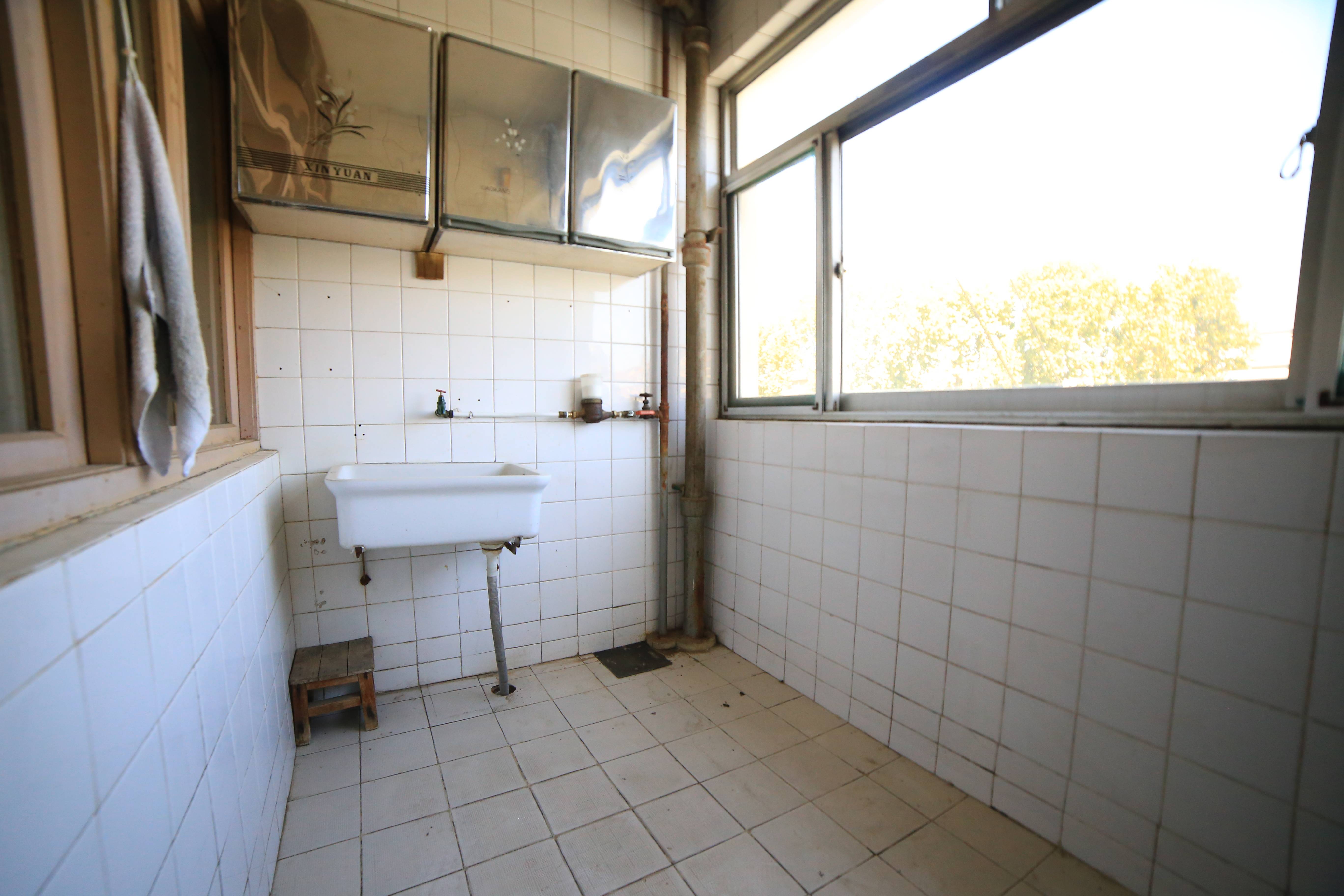 南辛庄西路13号