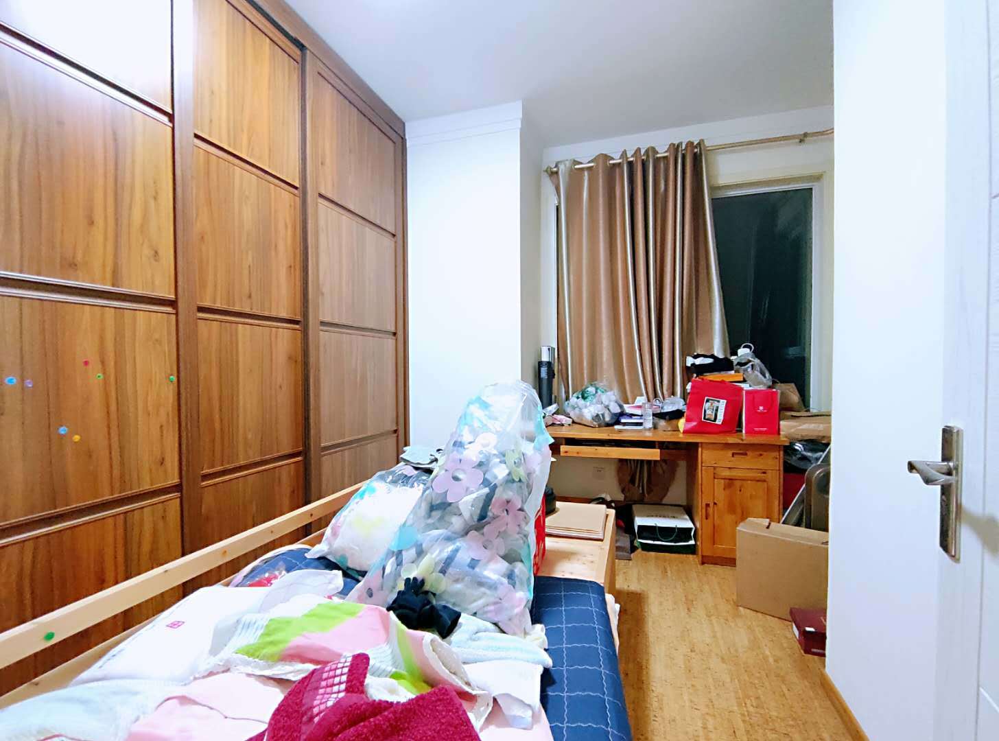 绿地新里卢浮公馆