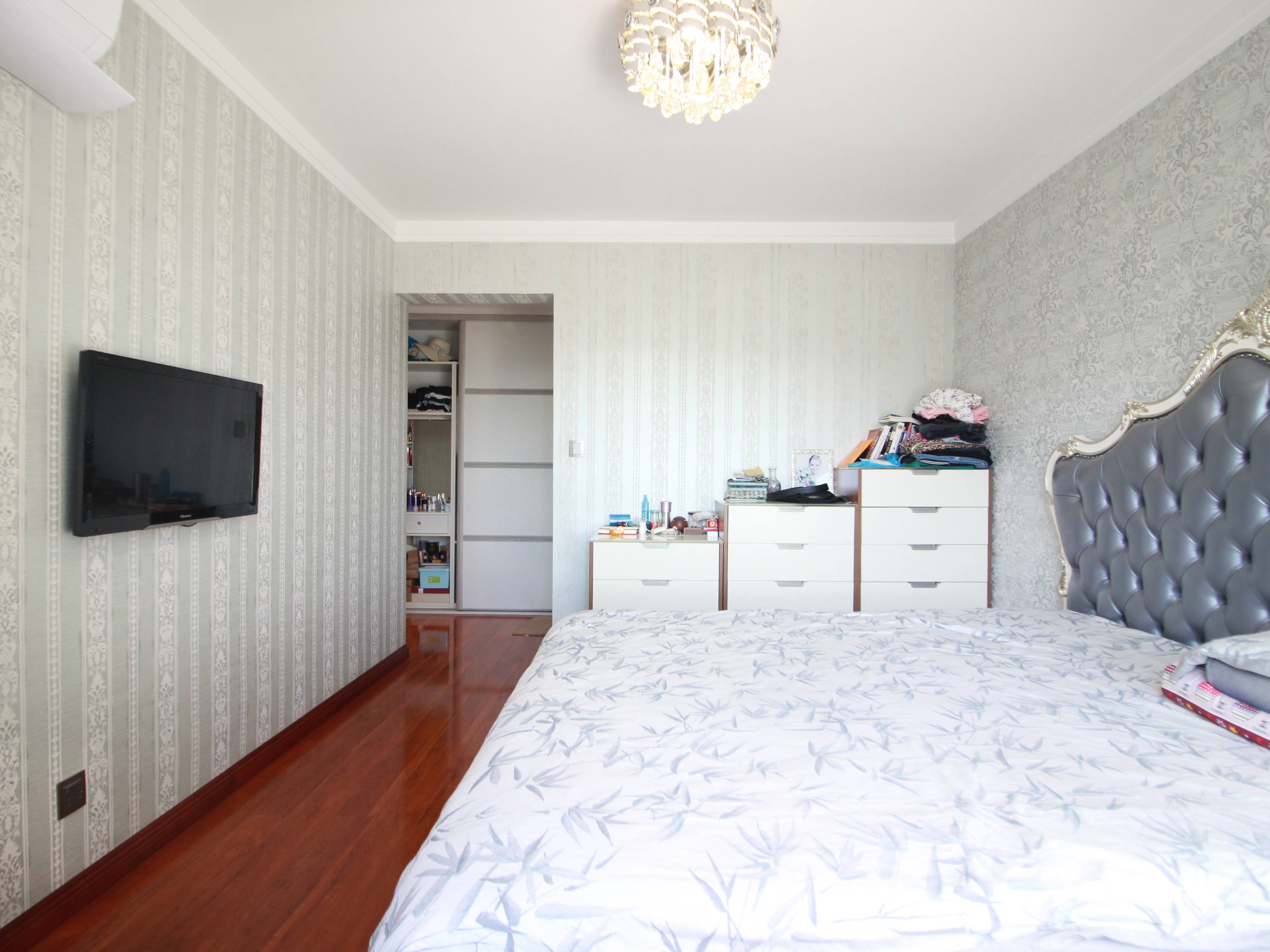 绿地新里梵尔赛公馆