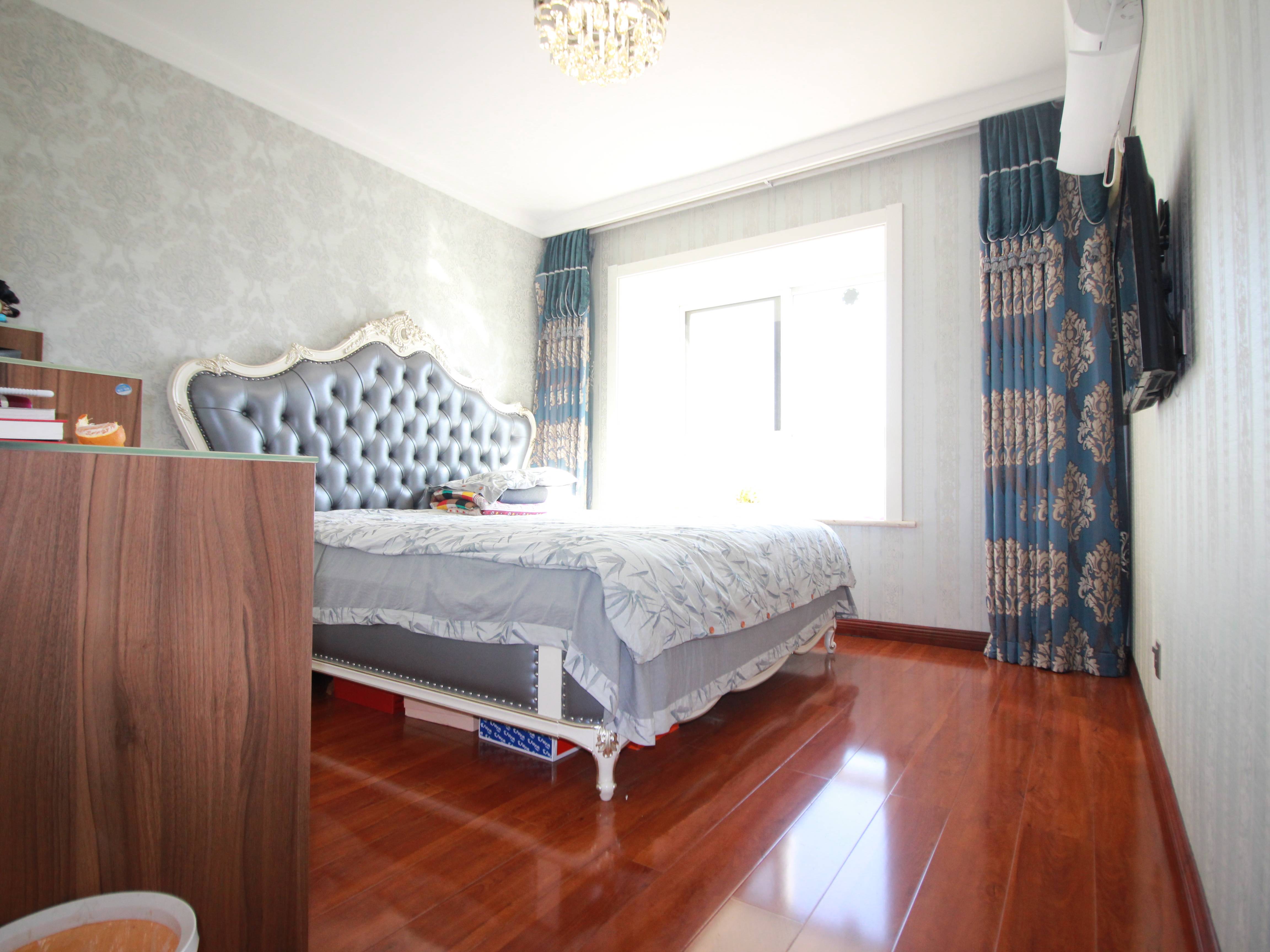 绿地新里梵尔赛公馆