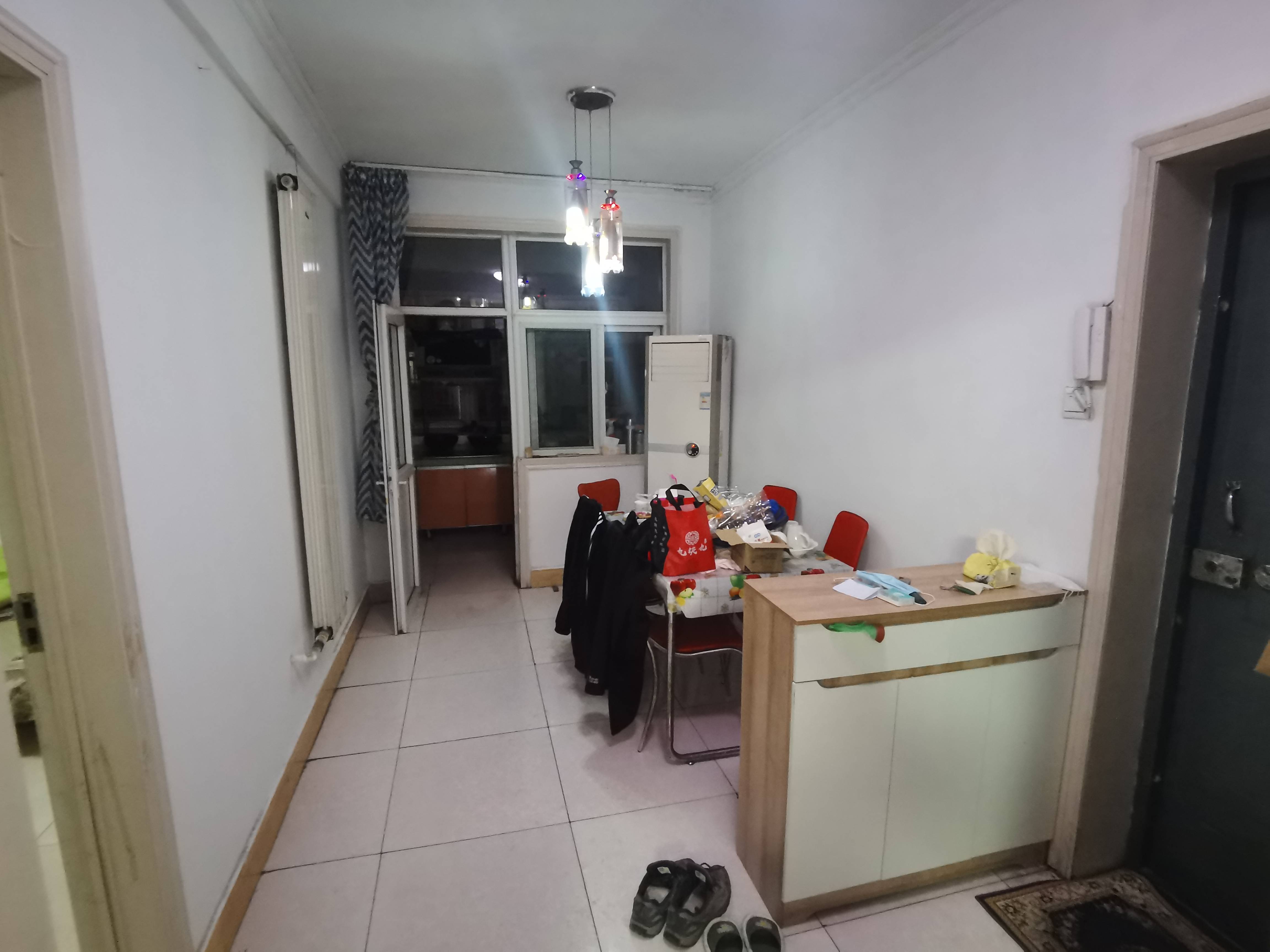 洪家楼西路82号