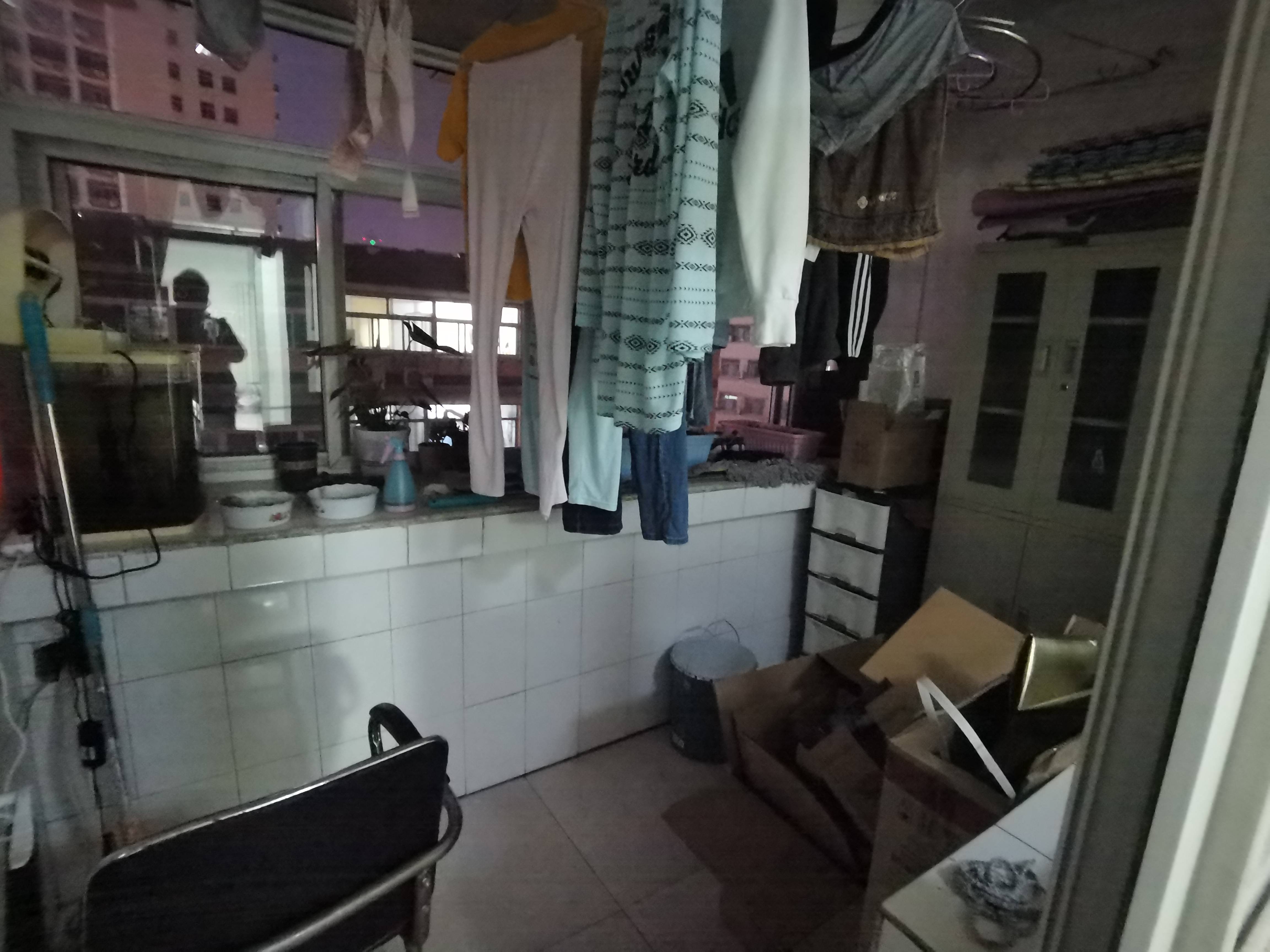 洪家楼西路82号