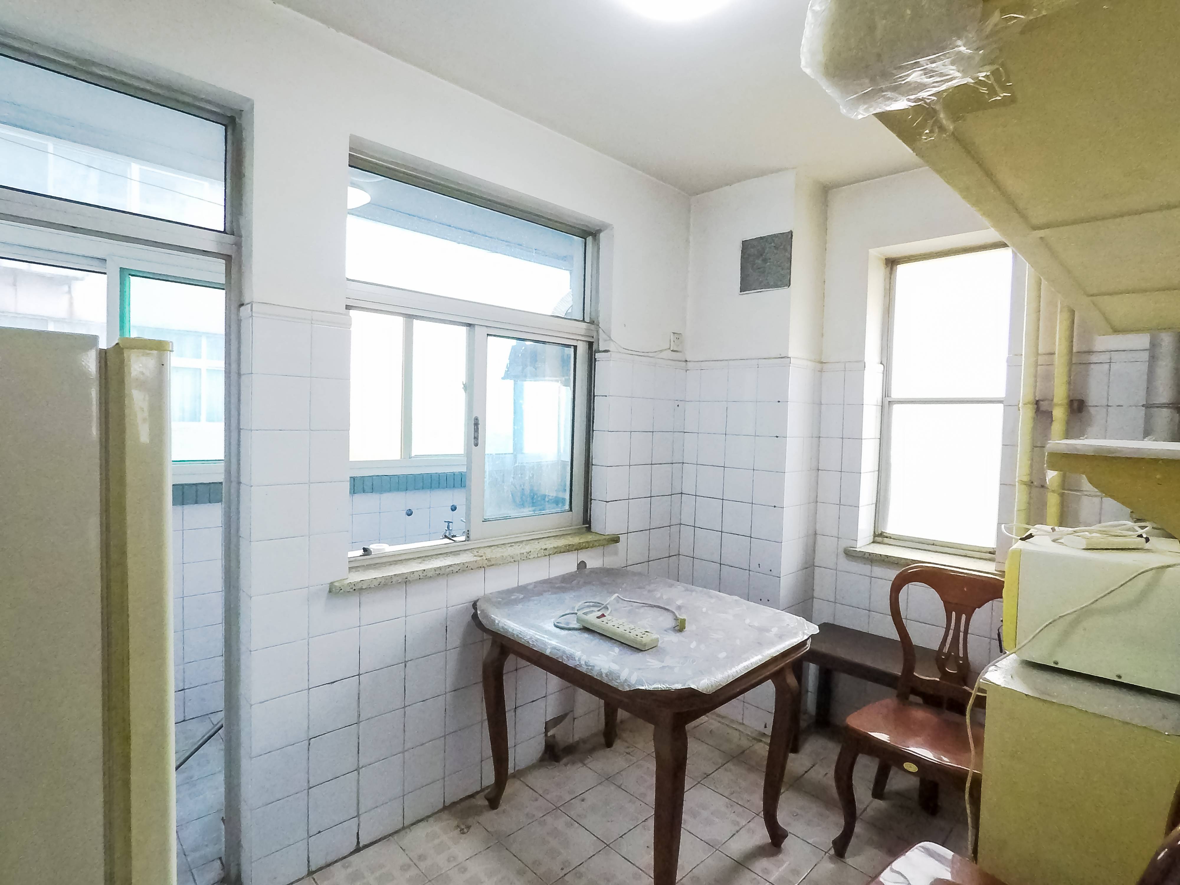 东篱花园（炼油厂单位宿舍北区）