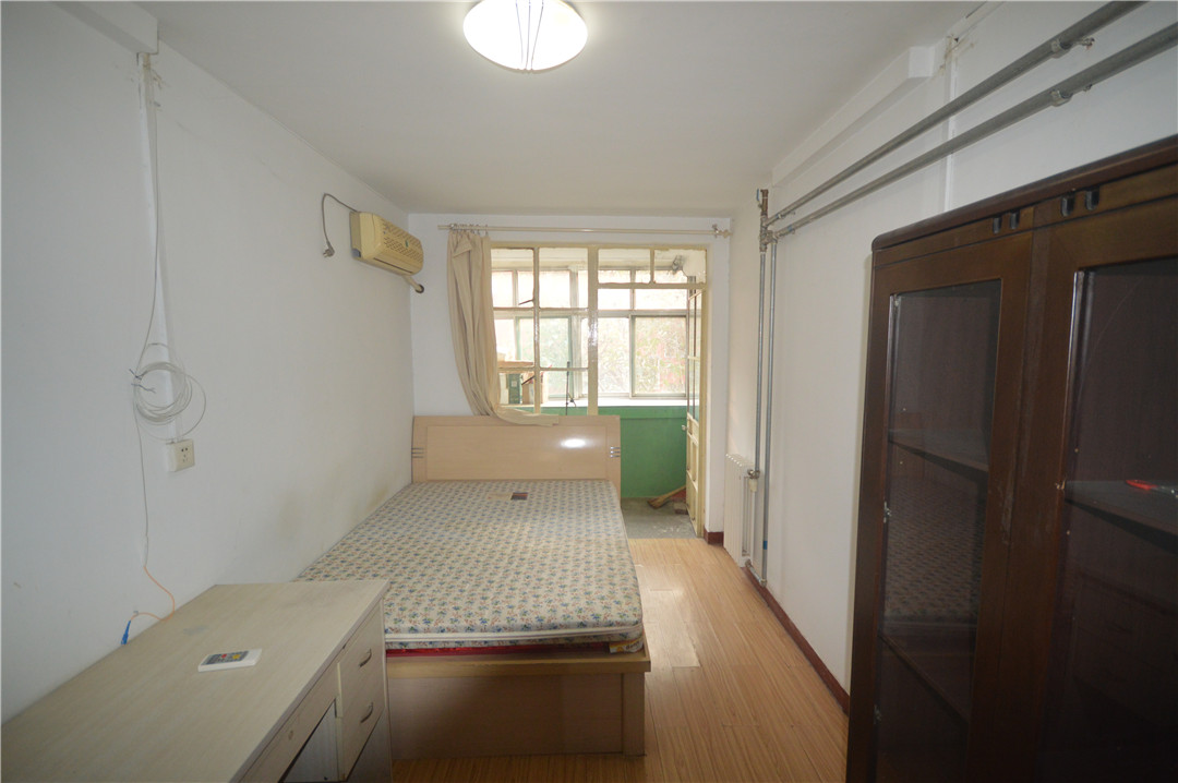 纬一路单位宿舍