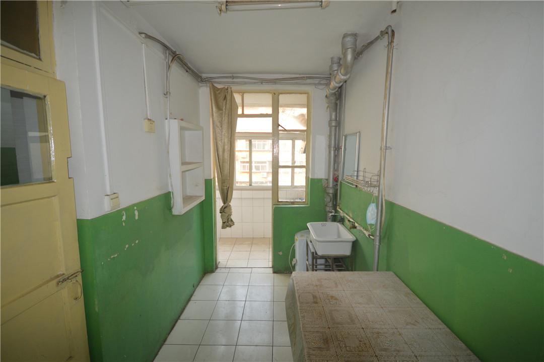 纬一路单位宿舍