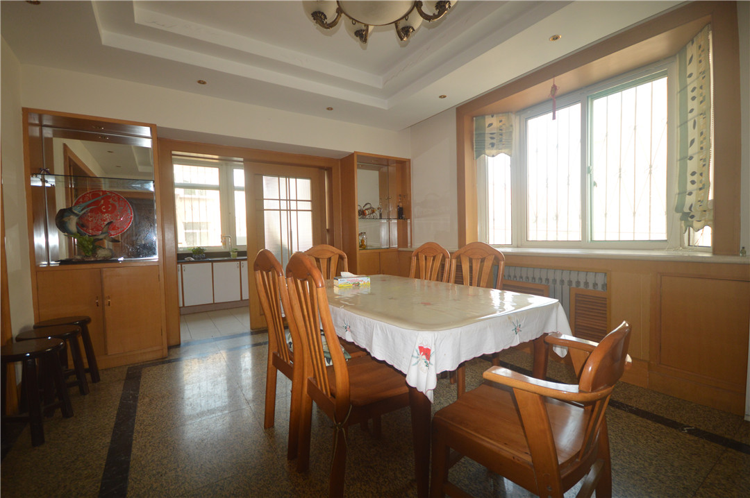 经十一路单位宿舍