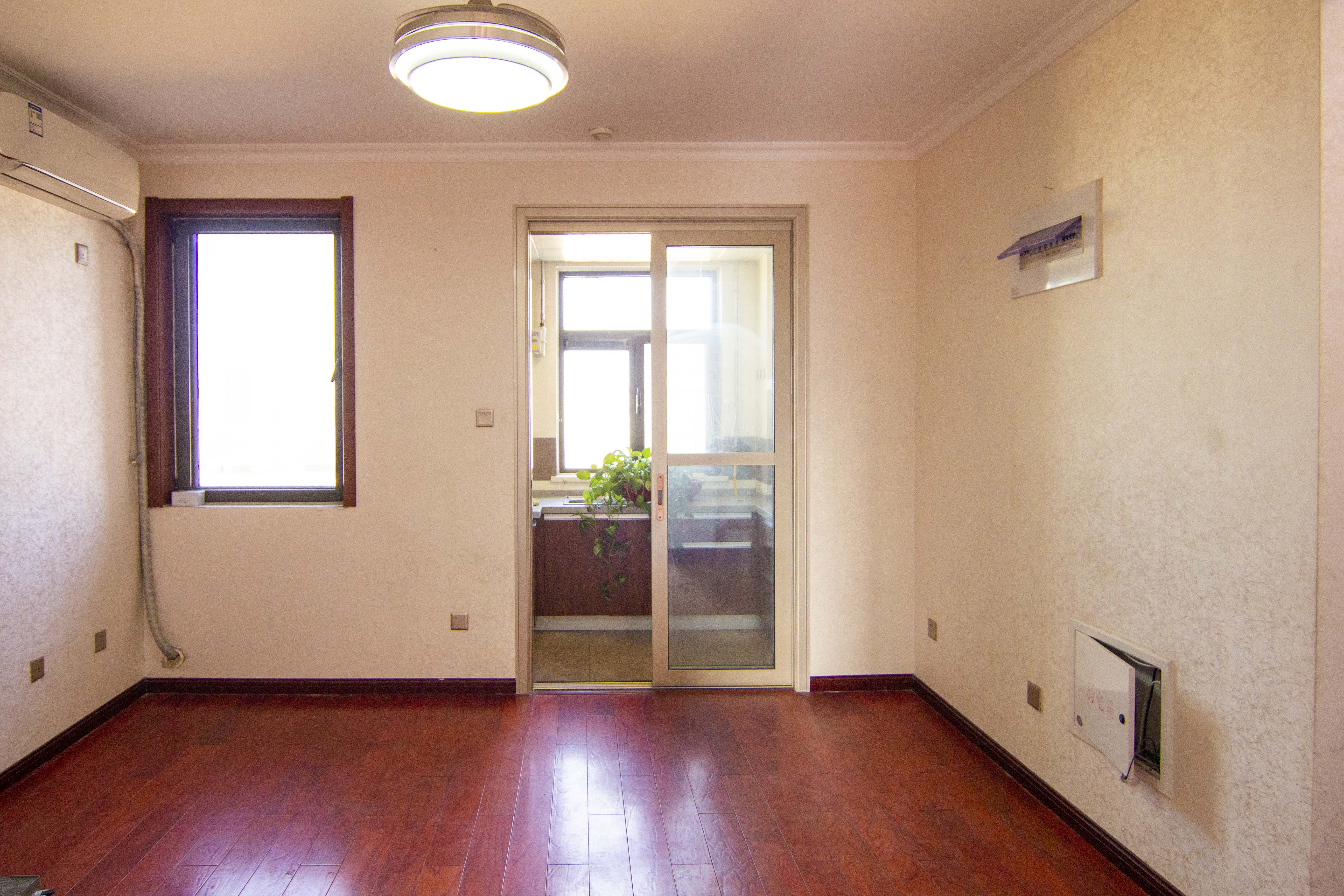  山师北街8号院 南北