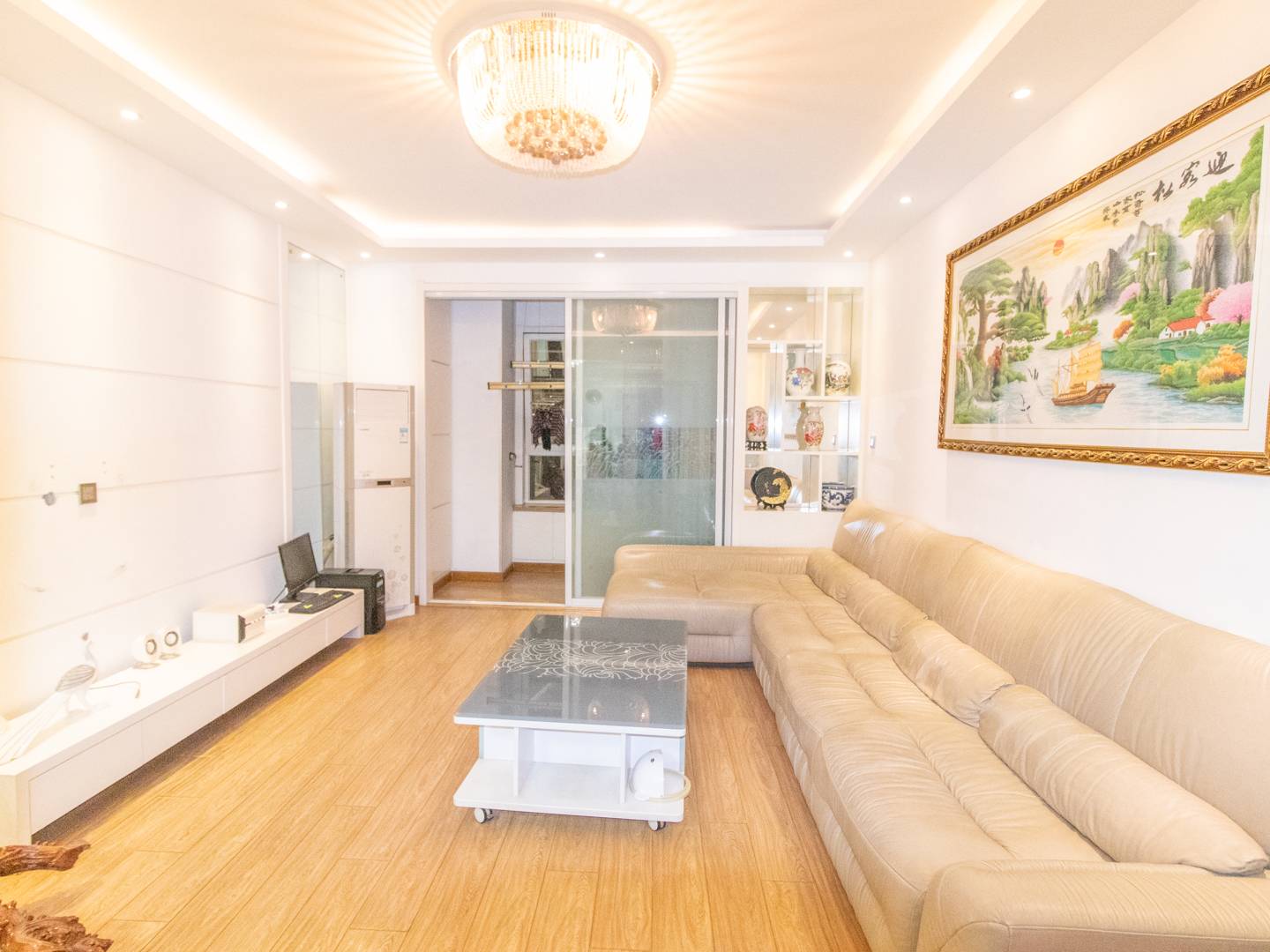 绿地新里卢浮公馆