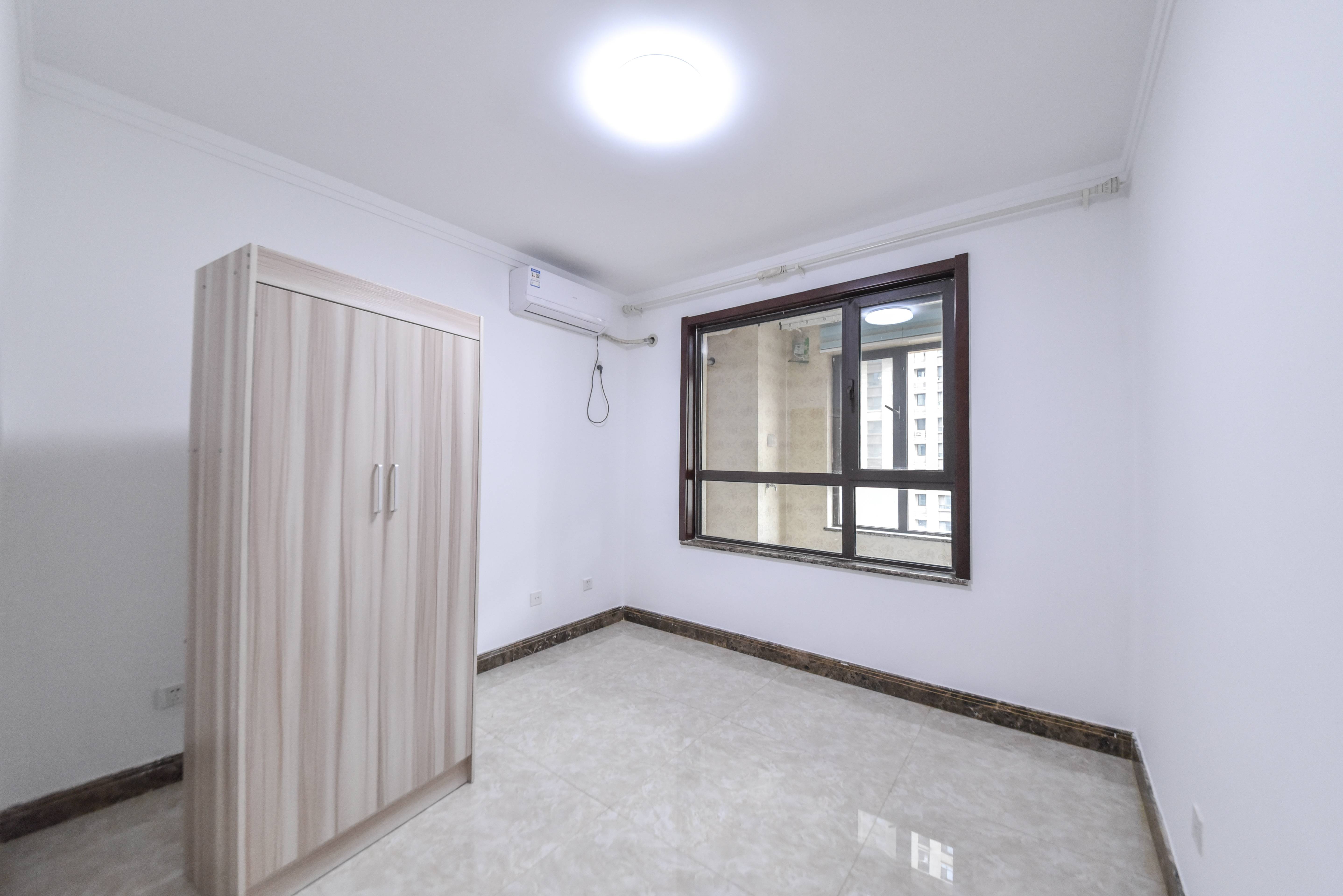 鲁邦奥林逸城西区