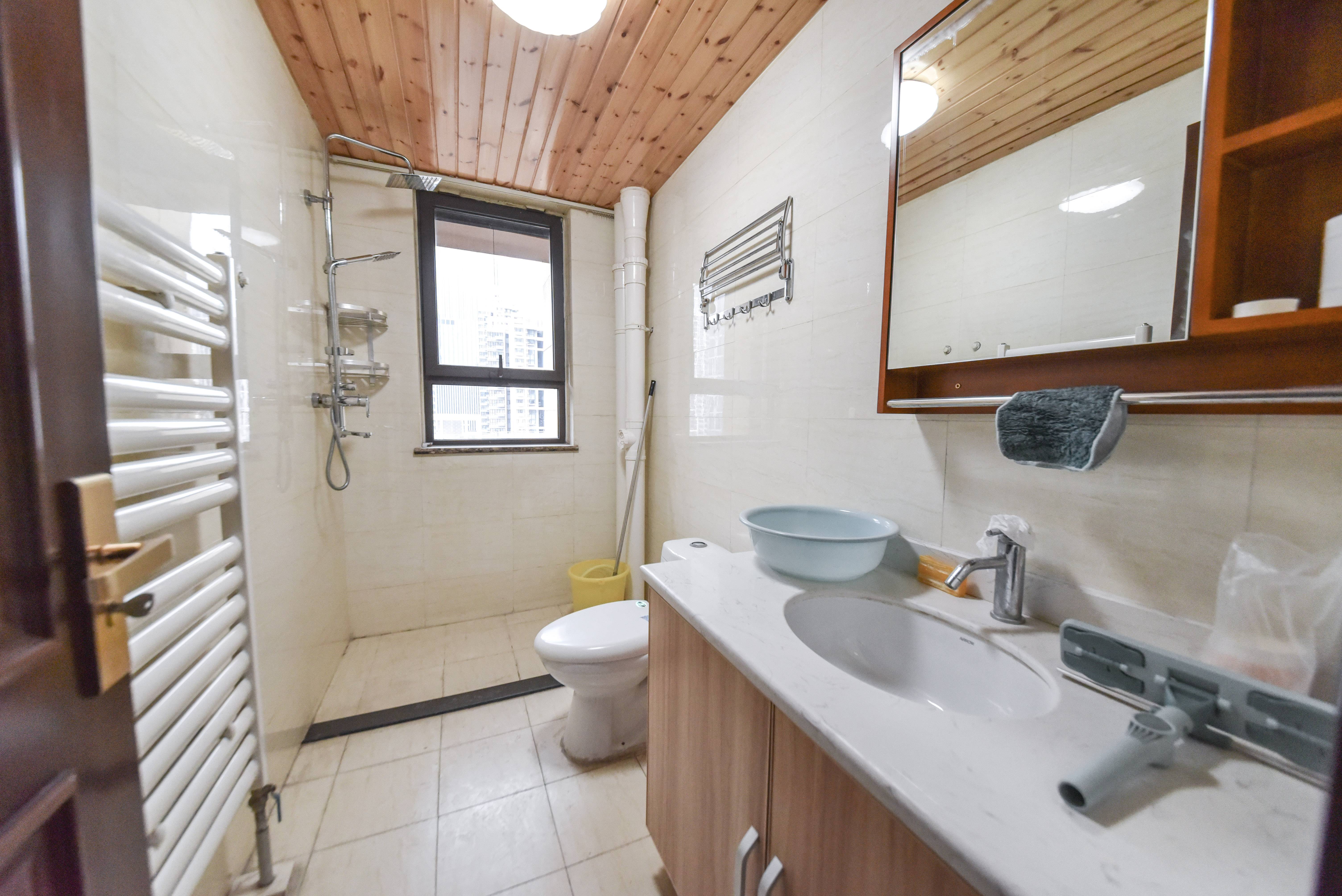 鲁邦奥林逸城西区