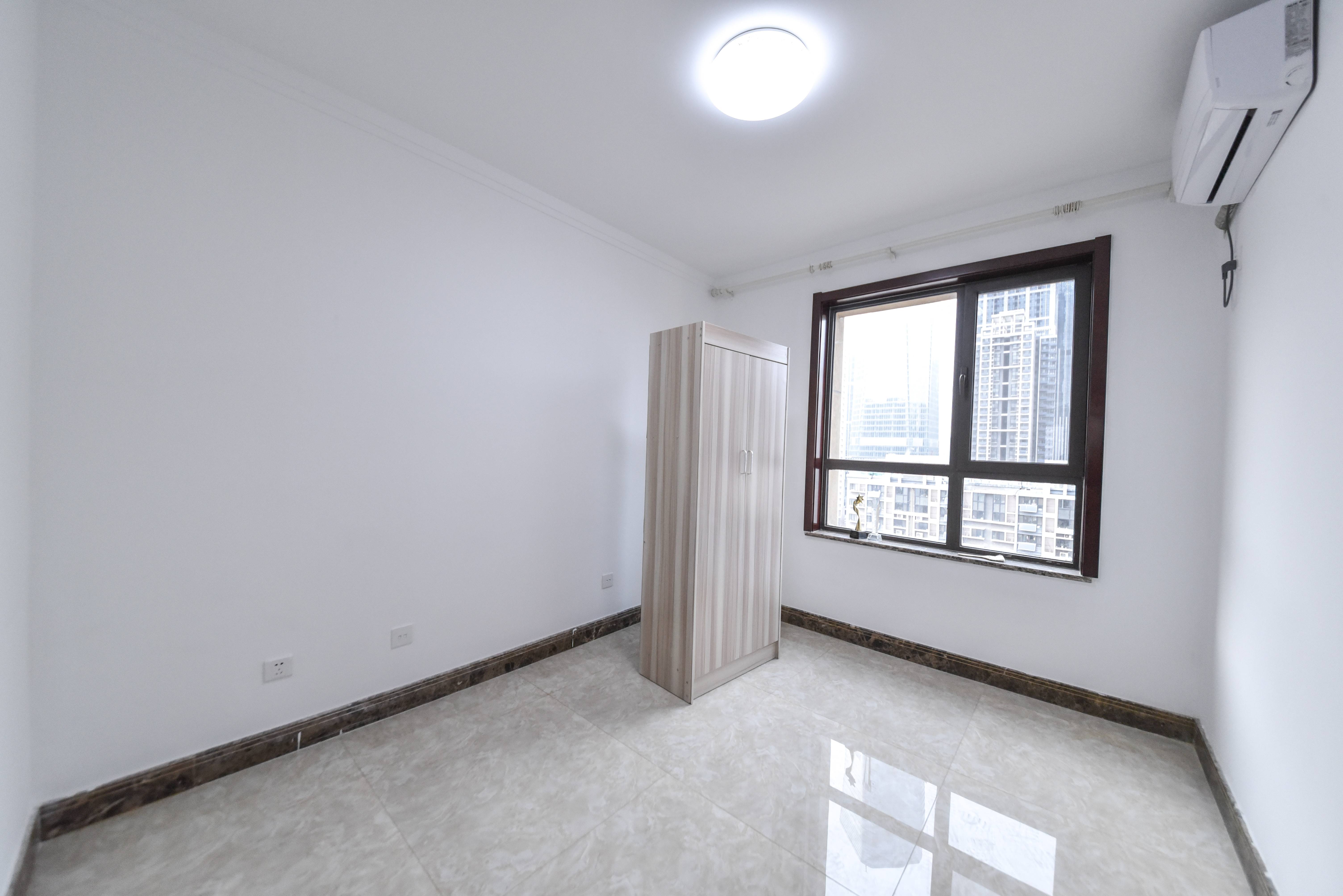 鲁邦奥林逸城西区