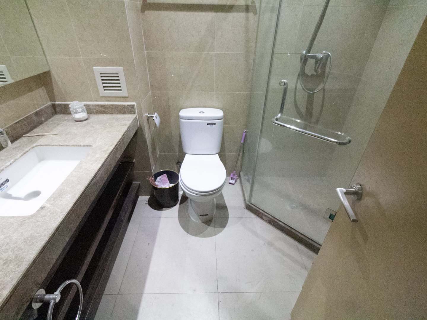 南益名泉春晓公寓