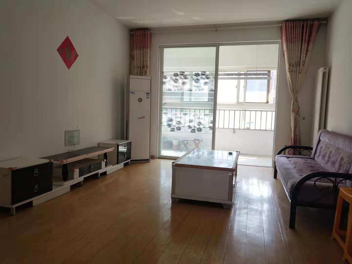  重汽翡翠东郡 南北