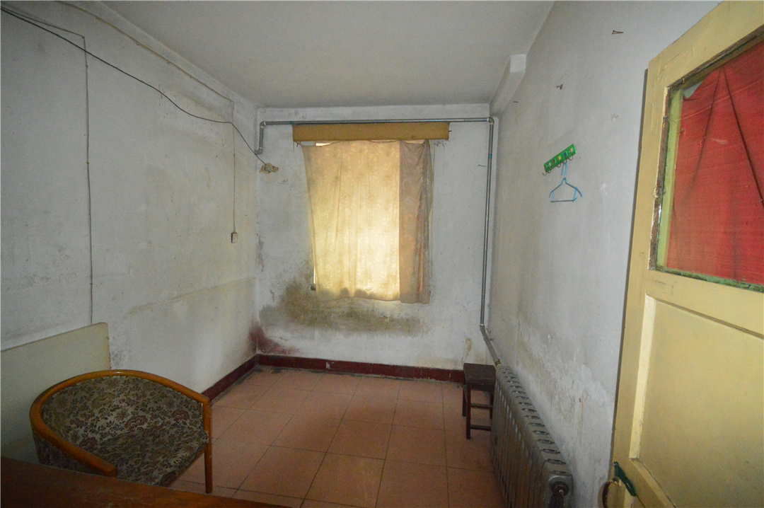  英雄山路118号 南北