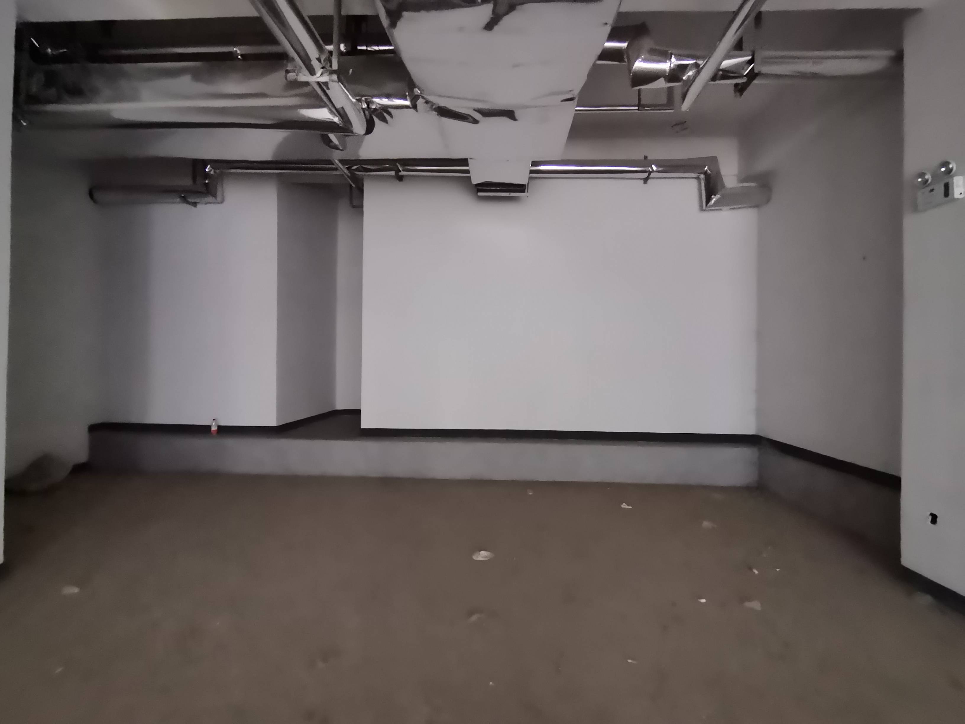  鑫苑鑫中心 南北