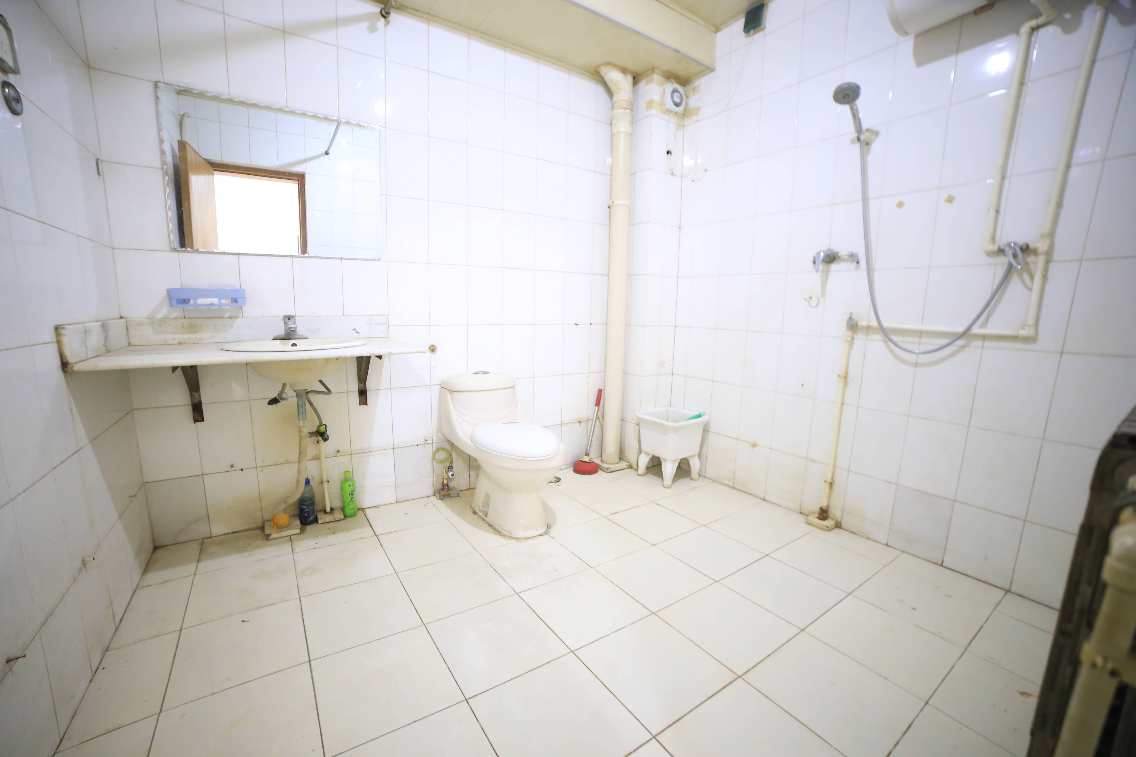 丁字山路佳宝宿舍