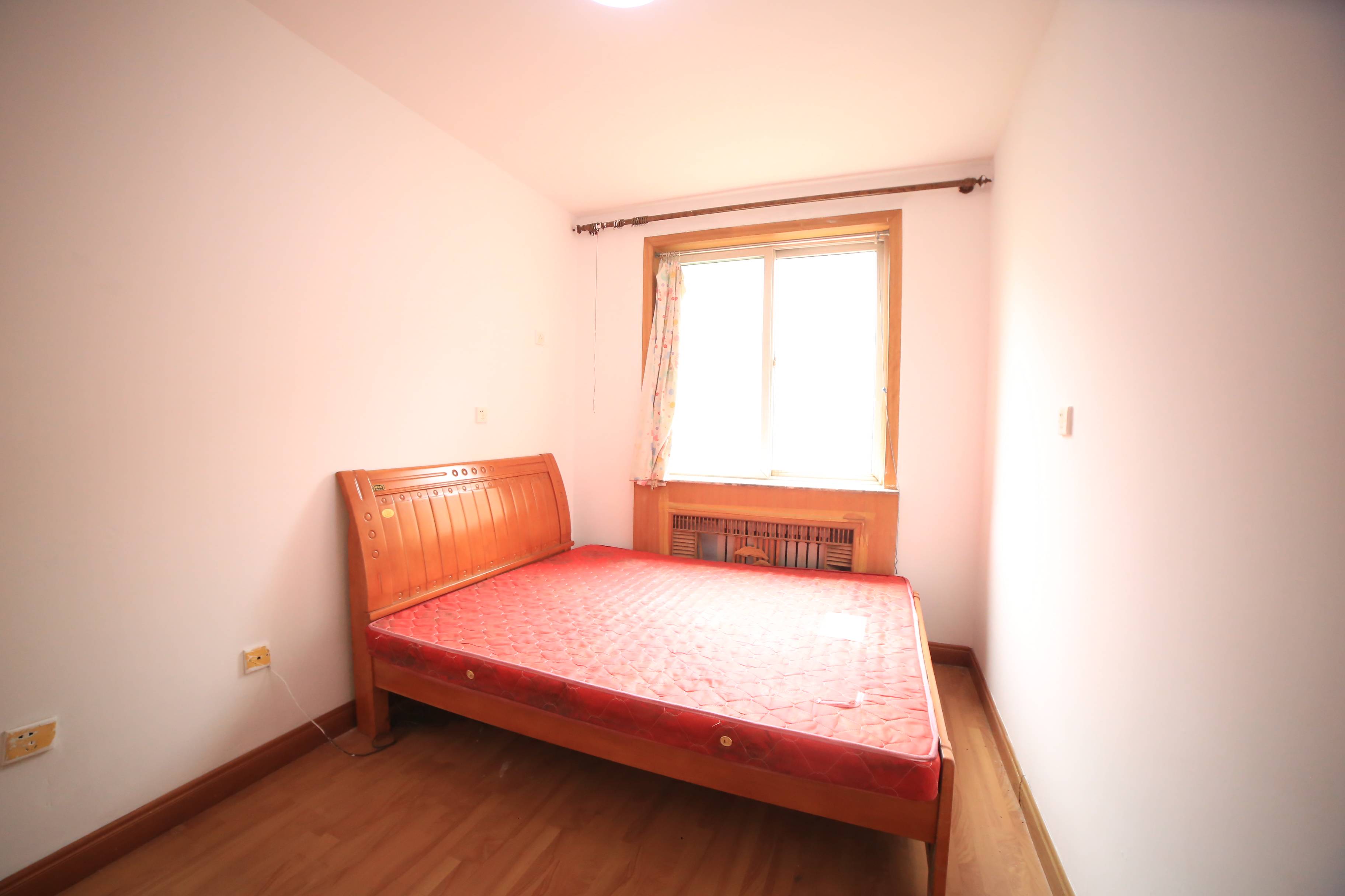 丁字山路佳宝宿舍