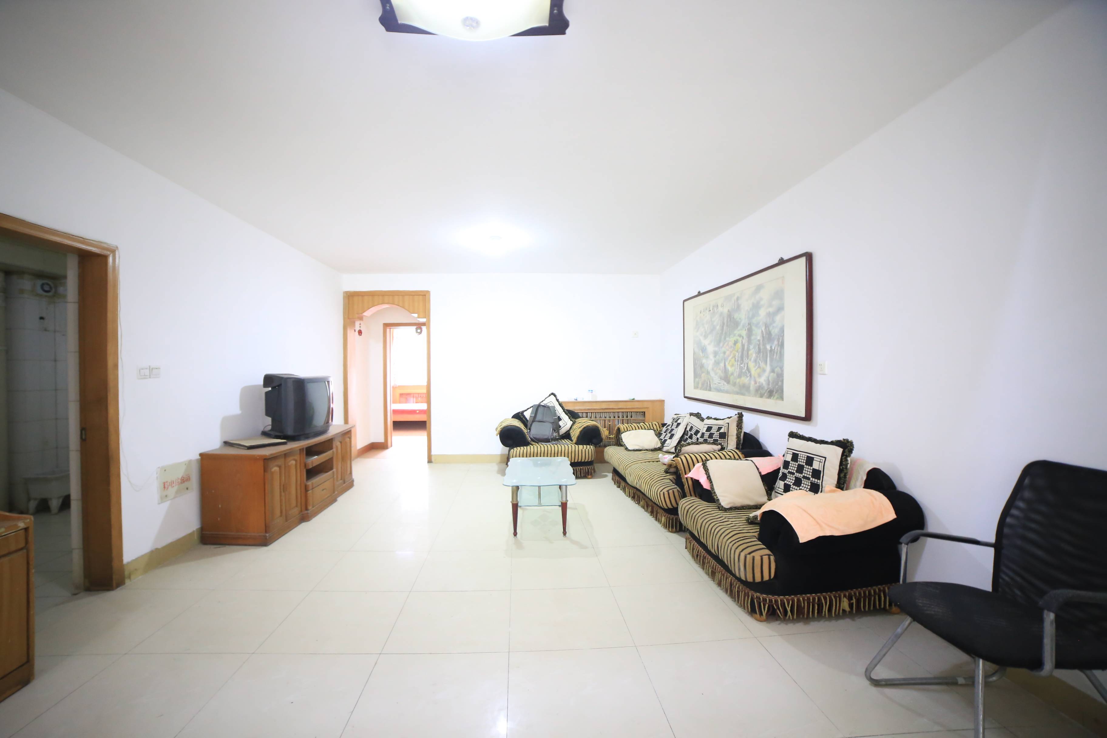  丁字山路佳宝宿舍 南北