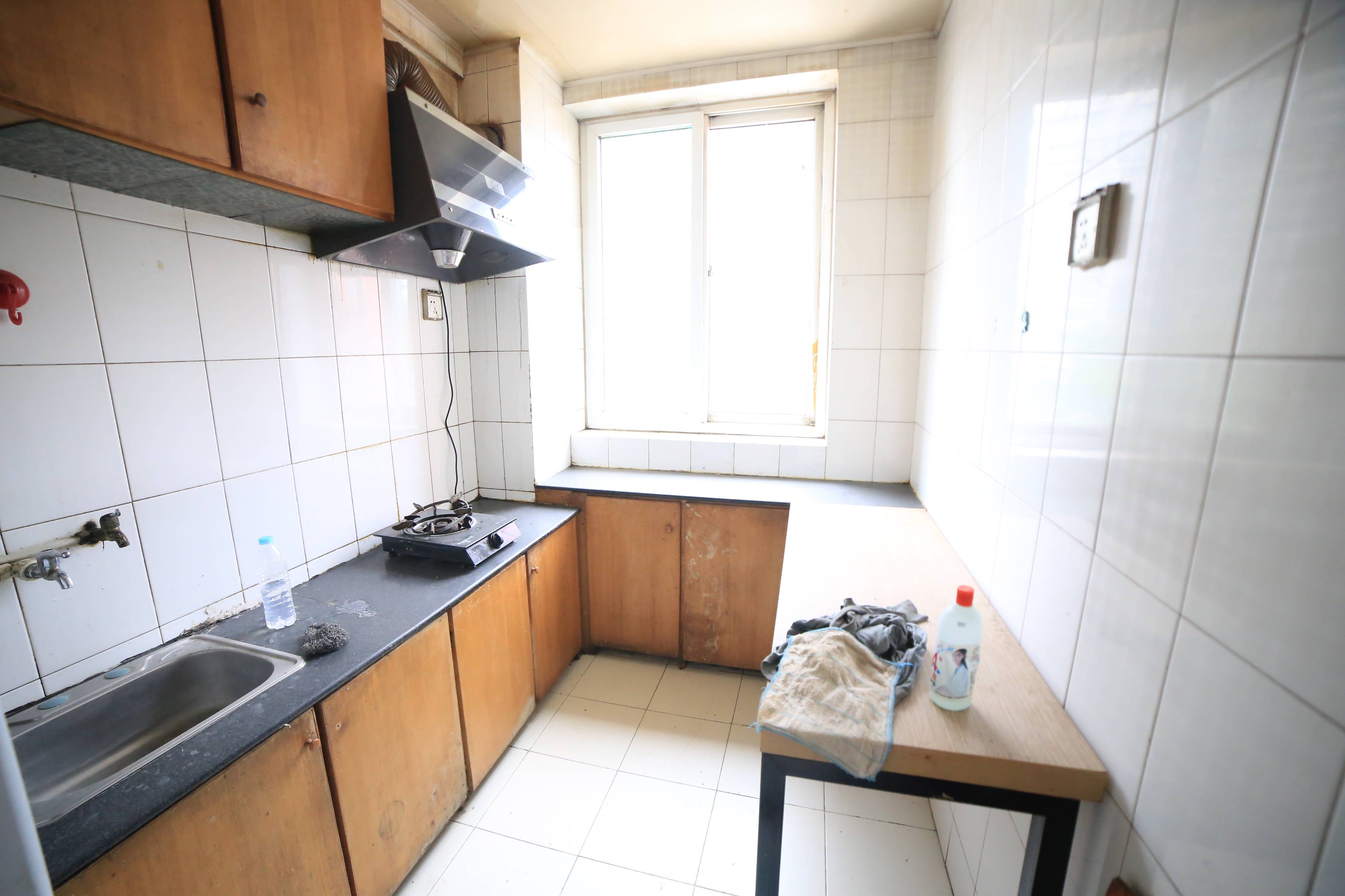 丁字山路佳宝宿舍