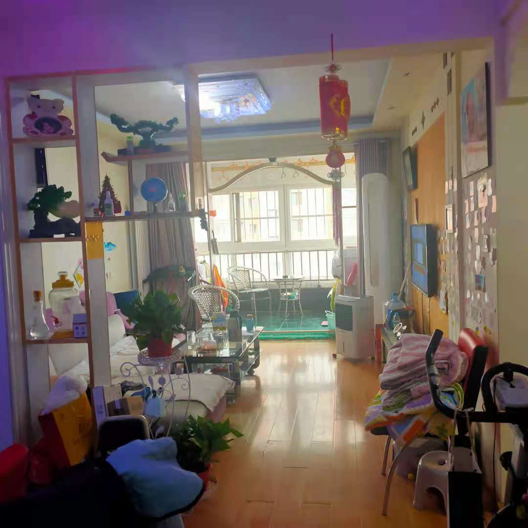  重汽翡翠东郡 南