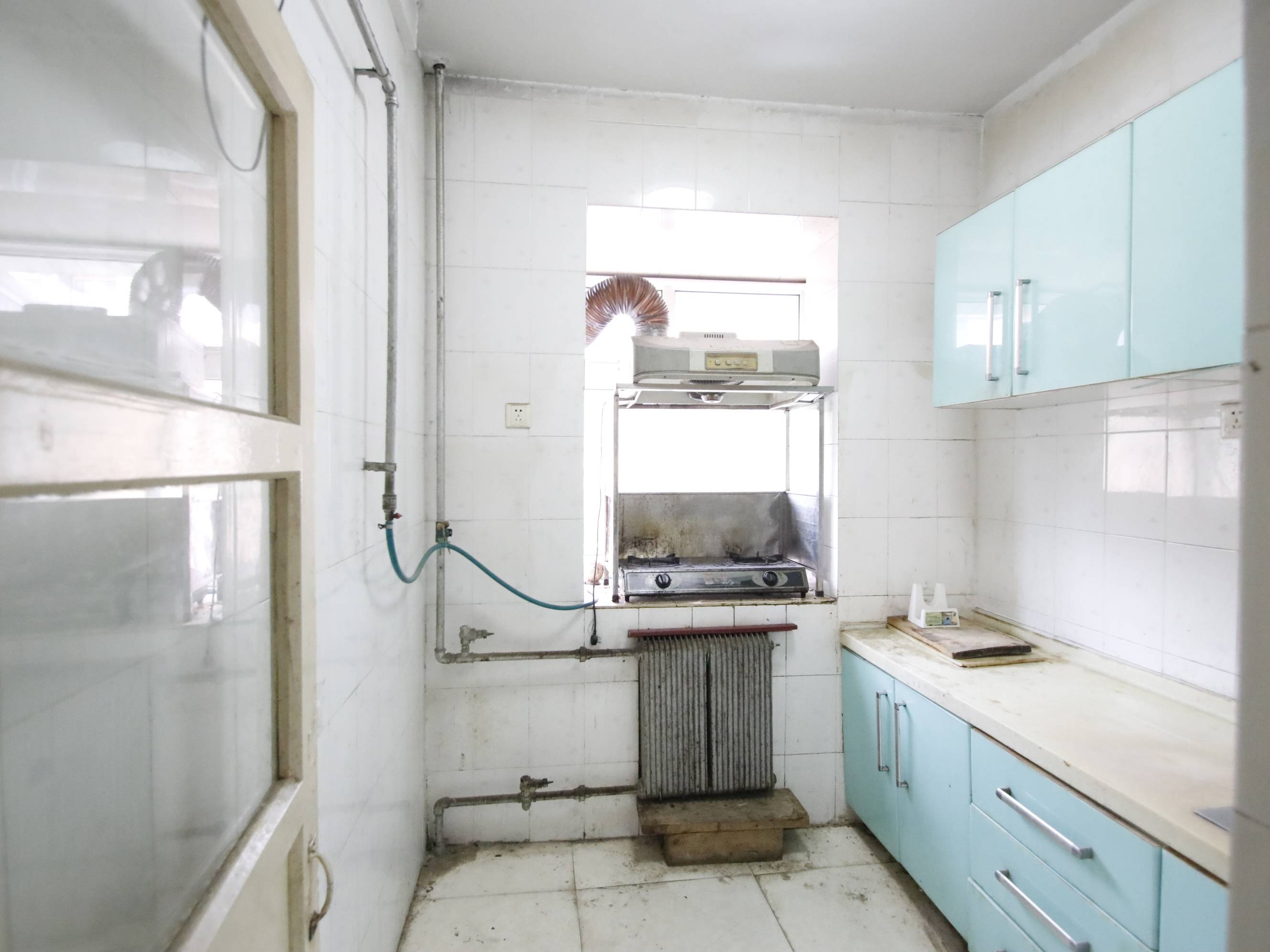 六里山南路20号