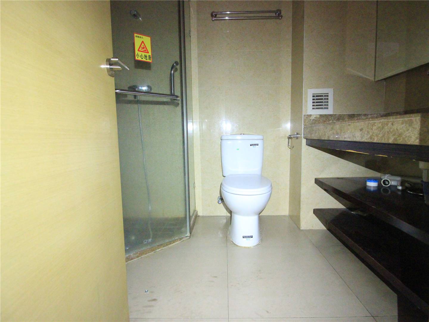 南益名泉春晓公寓