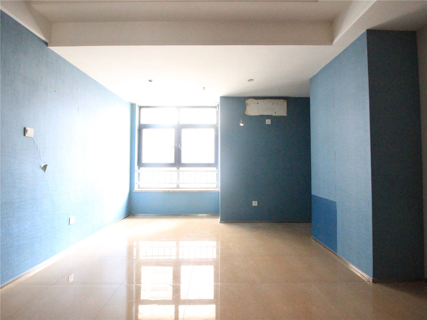 南益名泉春晓公寓