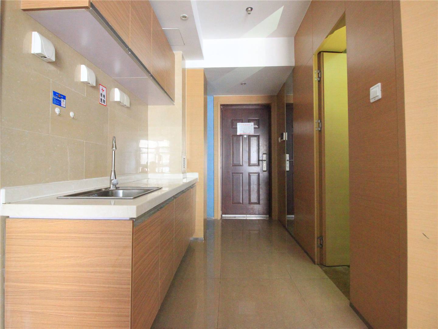 南益名泉春晓公寓