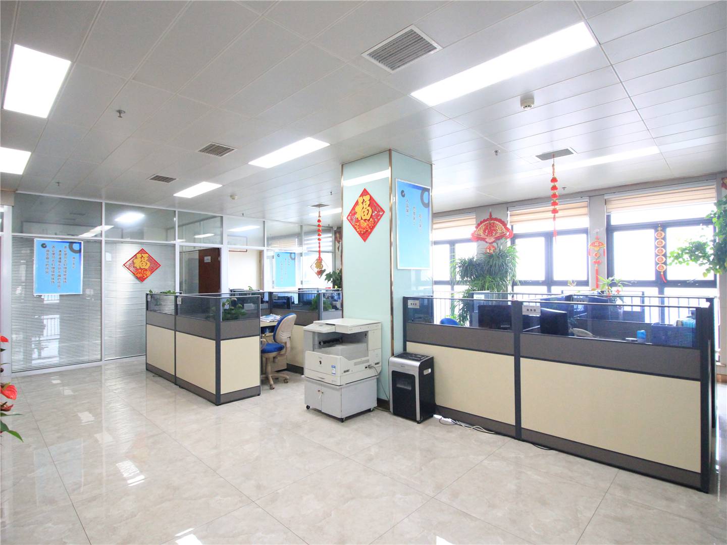 南益名泉春晓公寓