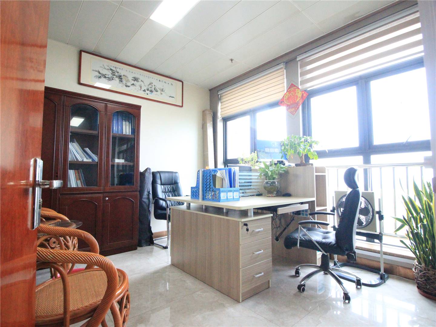 南益名泉春晓公寓