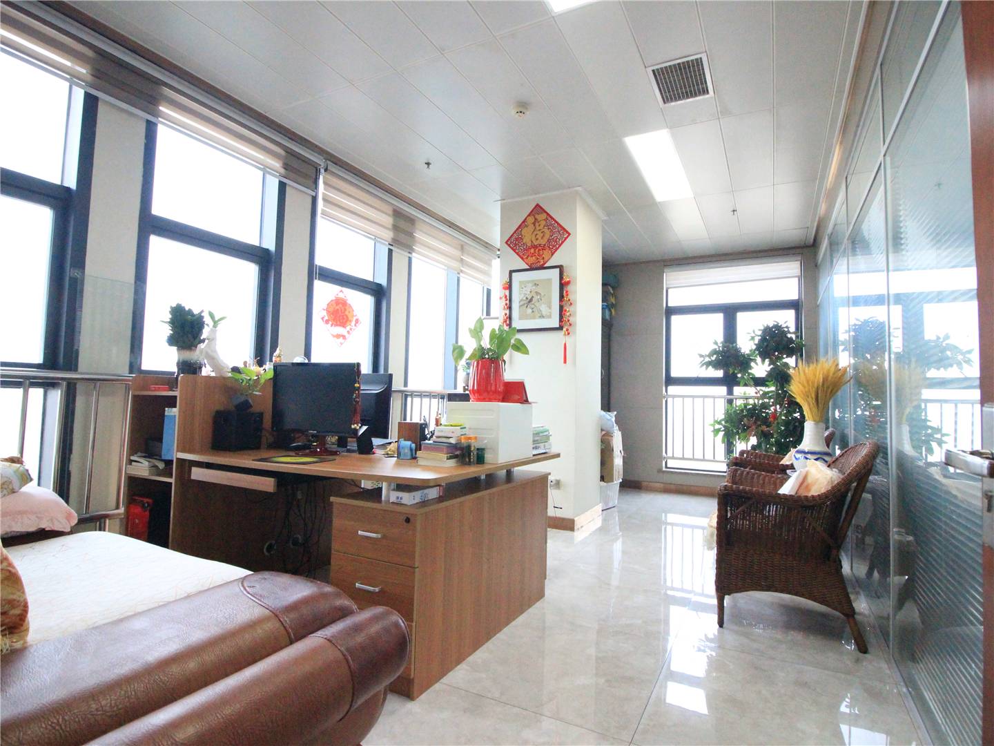 南益名泉春晓公寓