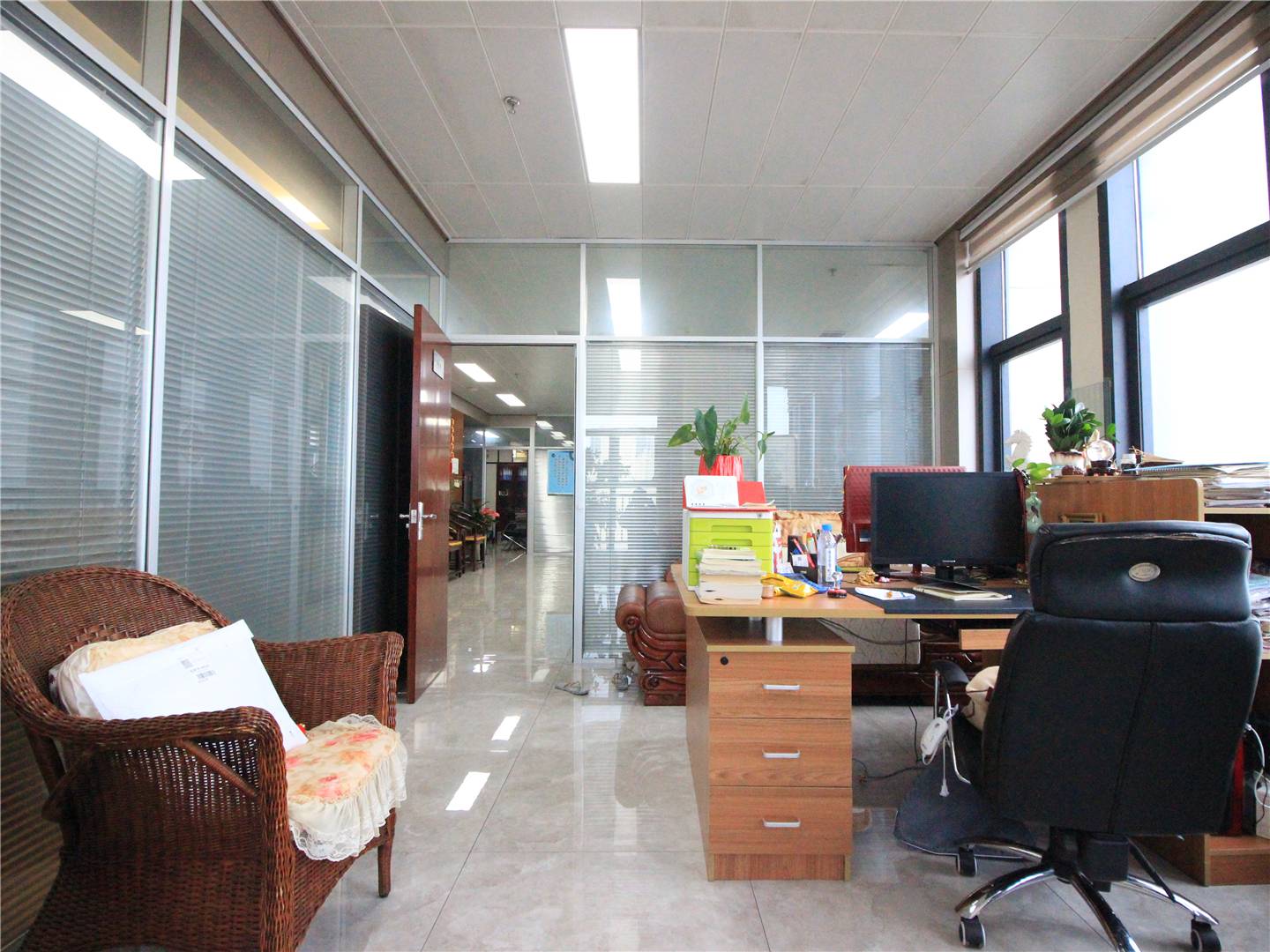 南益名泉春晓公寓