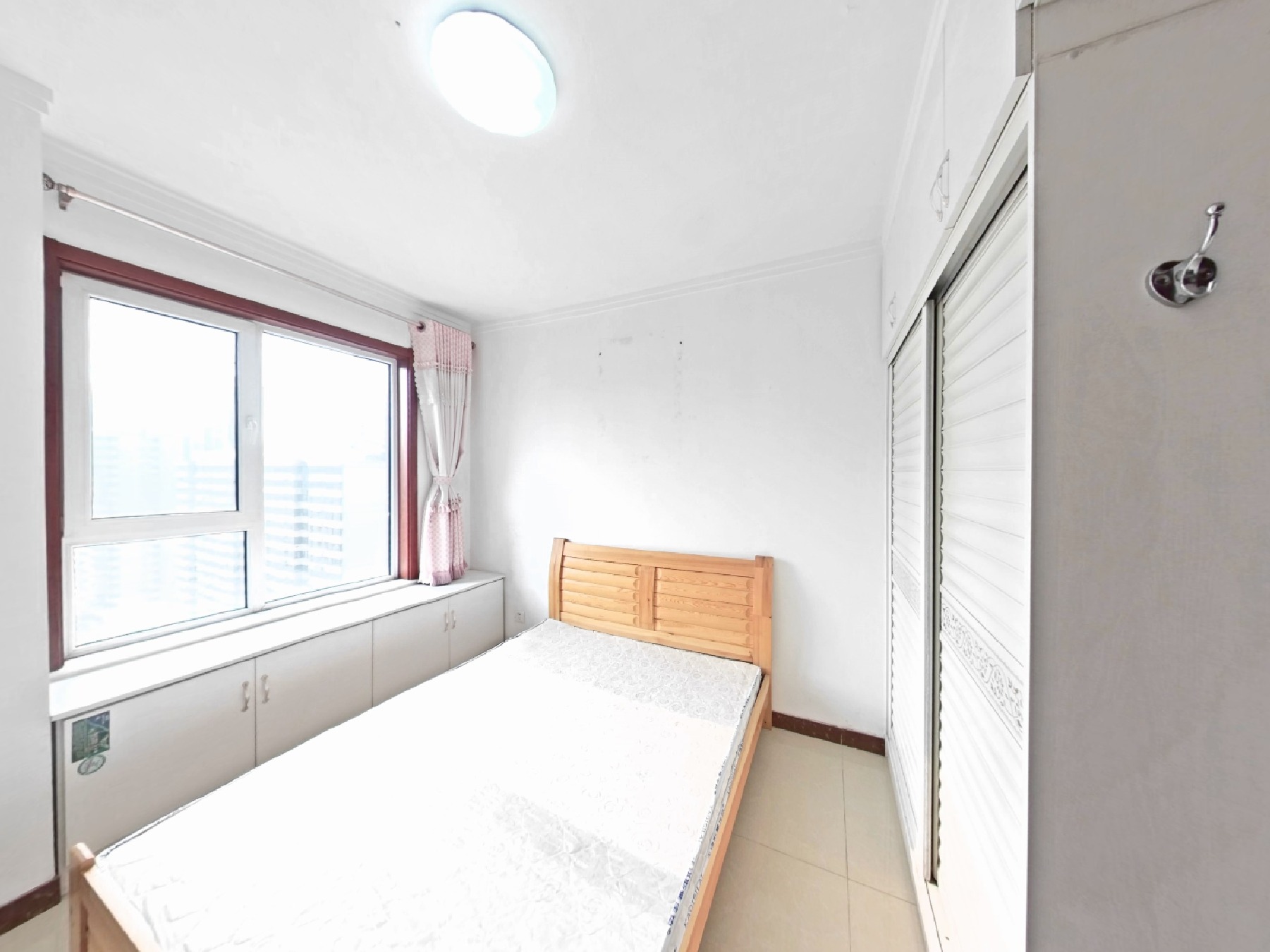 天鸿万象新天哈佛郡