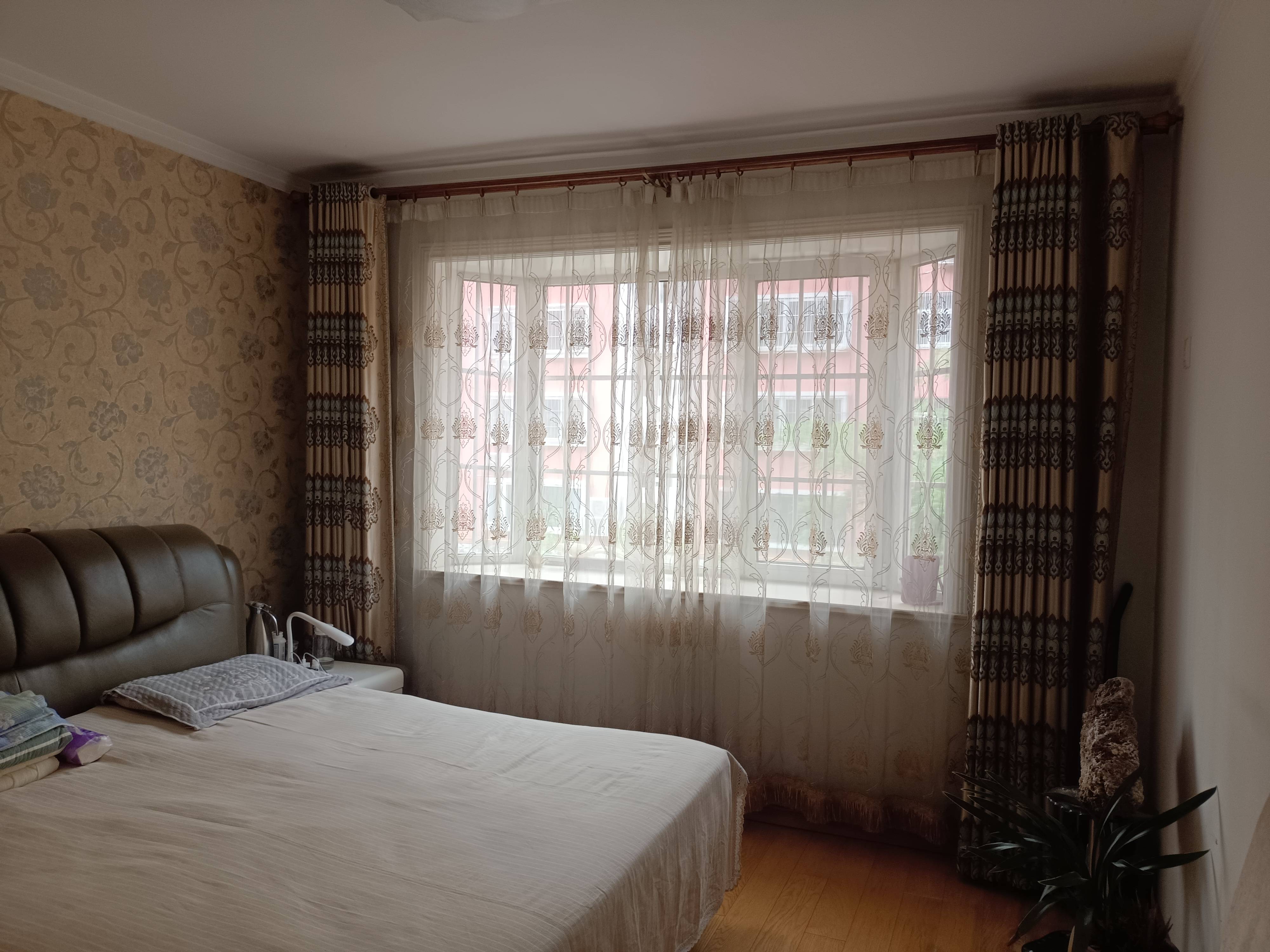 东山花园小区二区