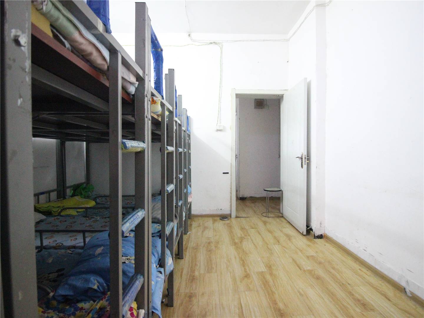 纬三路单位宿舍