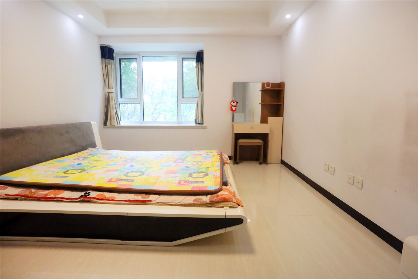 鲁能领秀城东一区(三区)