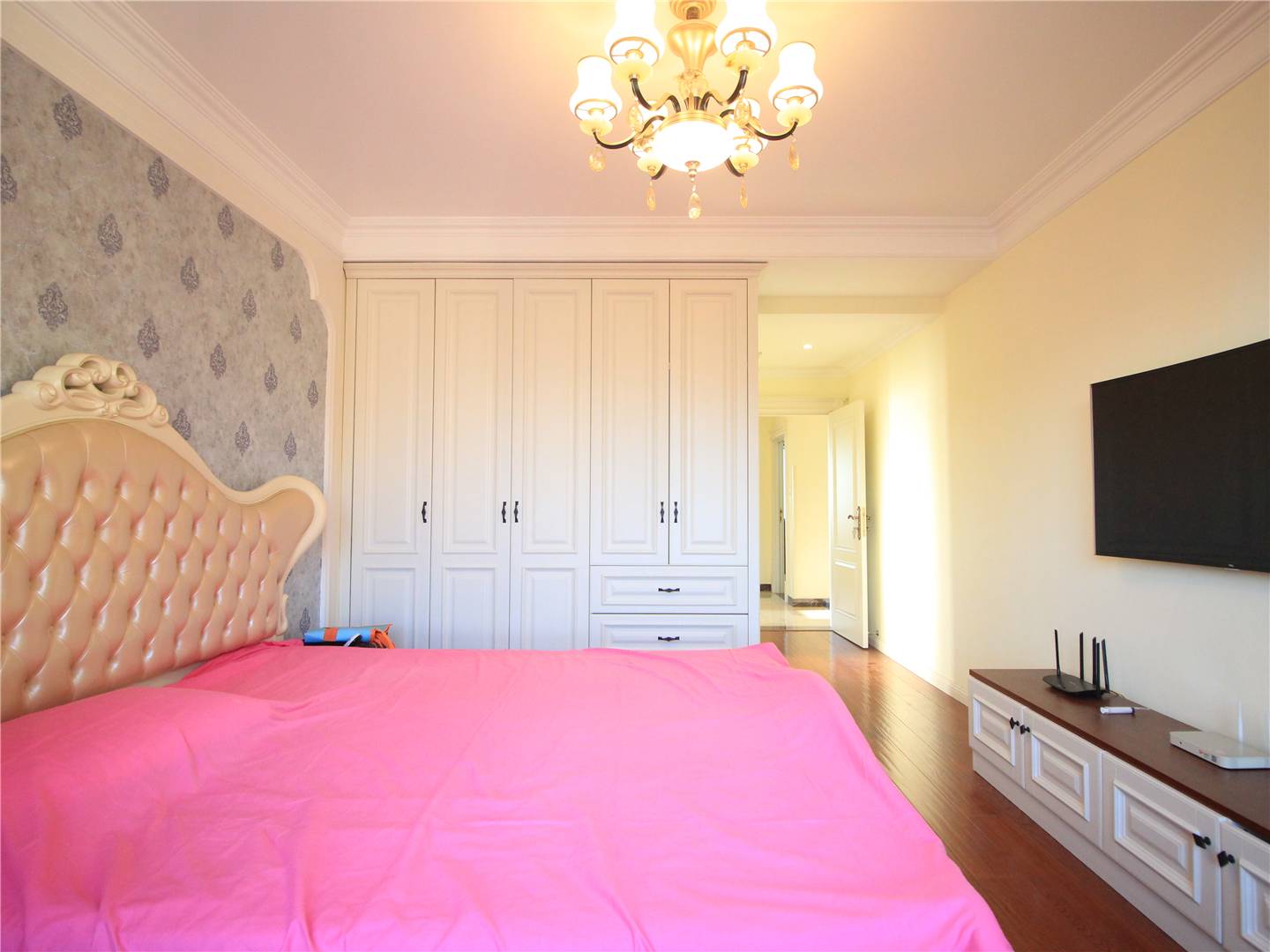 绿地新里梵尔赛公馆