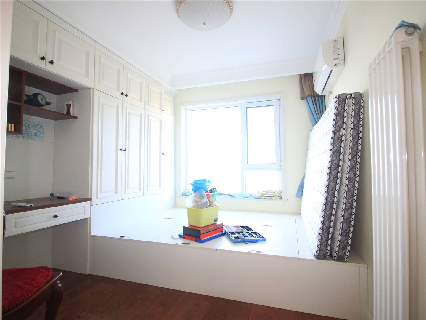 绿地新里梵尔赛公馆