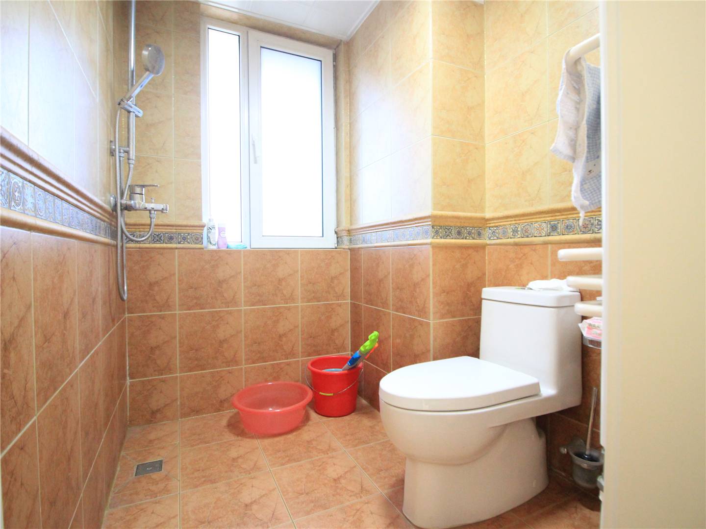 绿地新里梵尔赛公馆