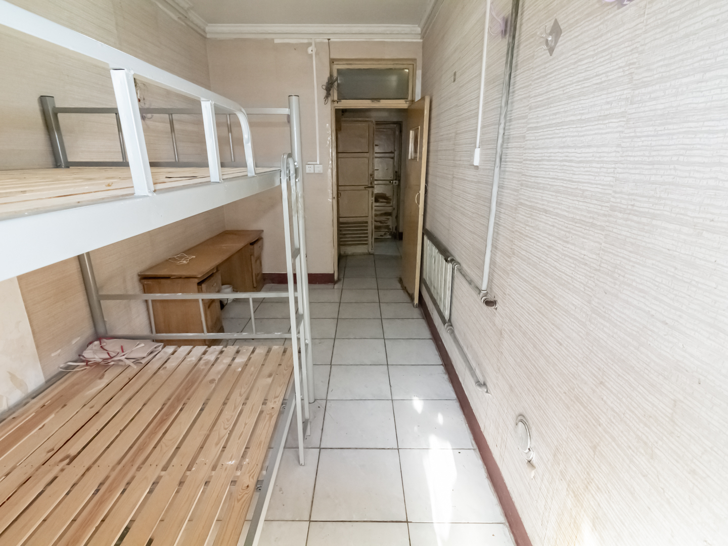 制锦市英贤街小区